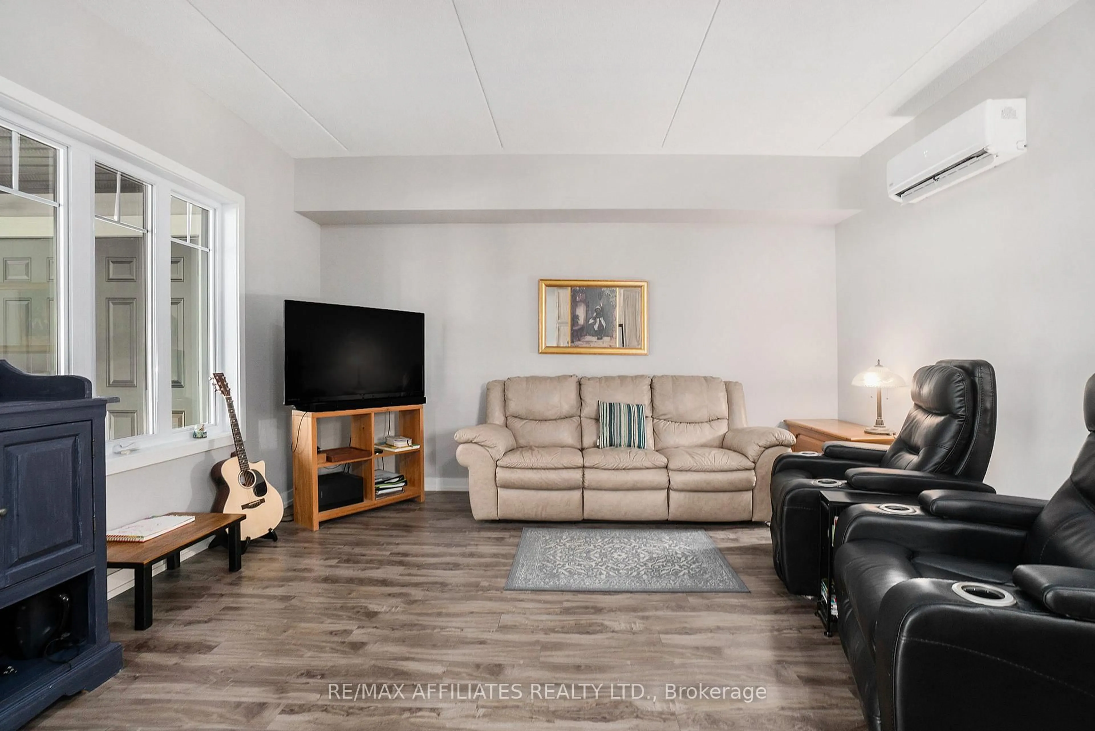 Living room with furniture, unknown for 99 St-Moritz Tr #401, Russell Ontario K0A 1W0
