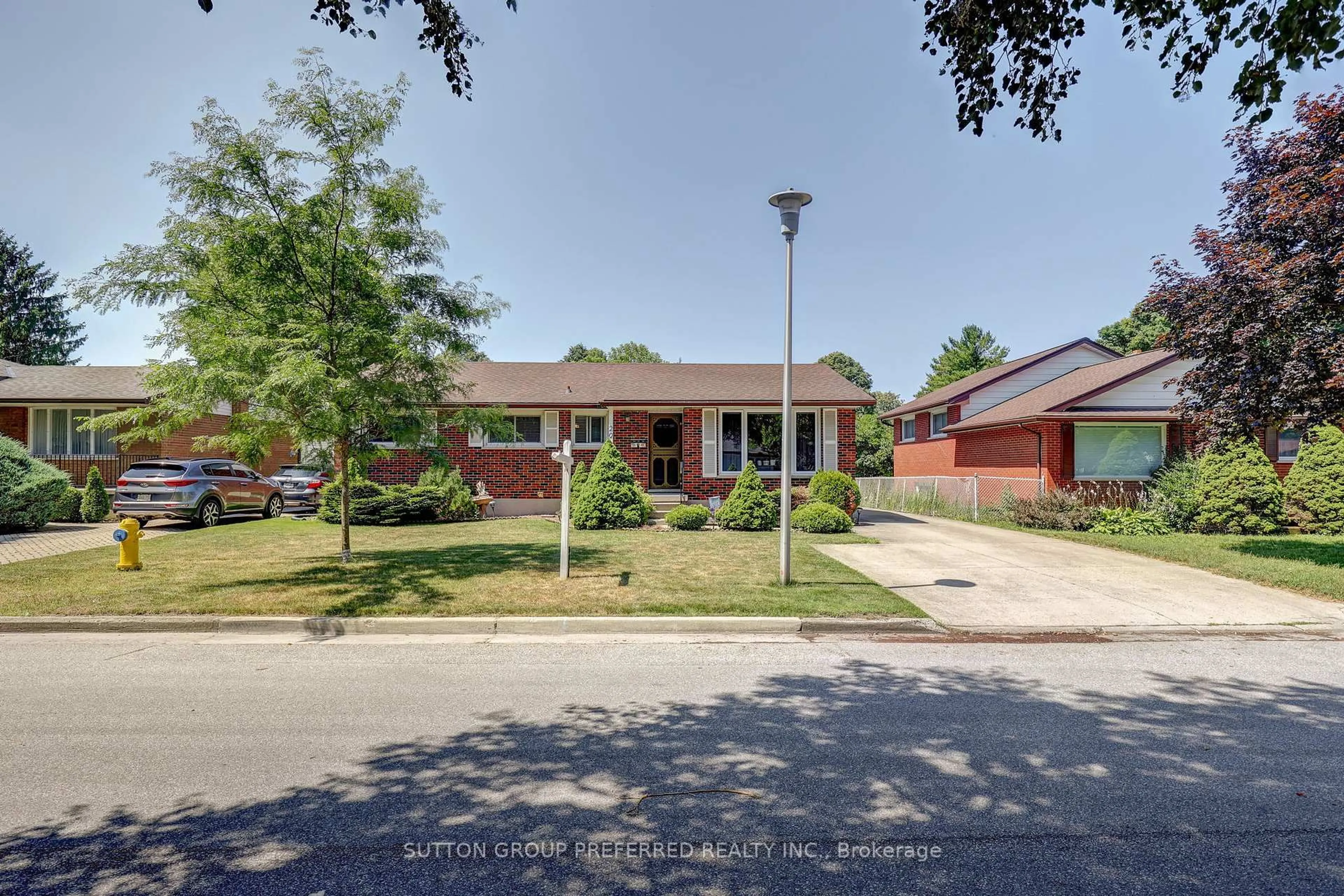 Home with brick exterior material, street for 20 Amy Cres, London East Ontario N5Y 4A6