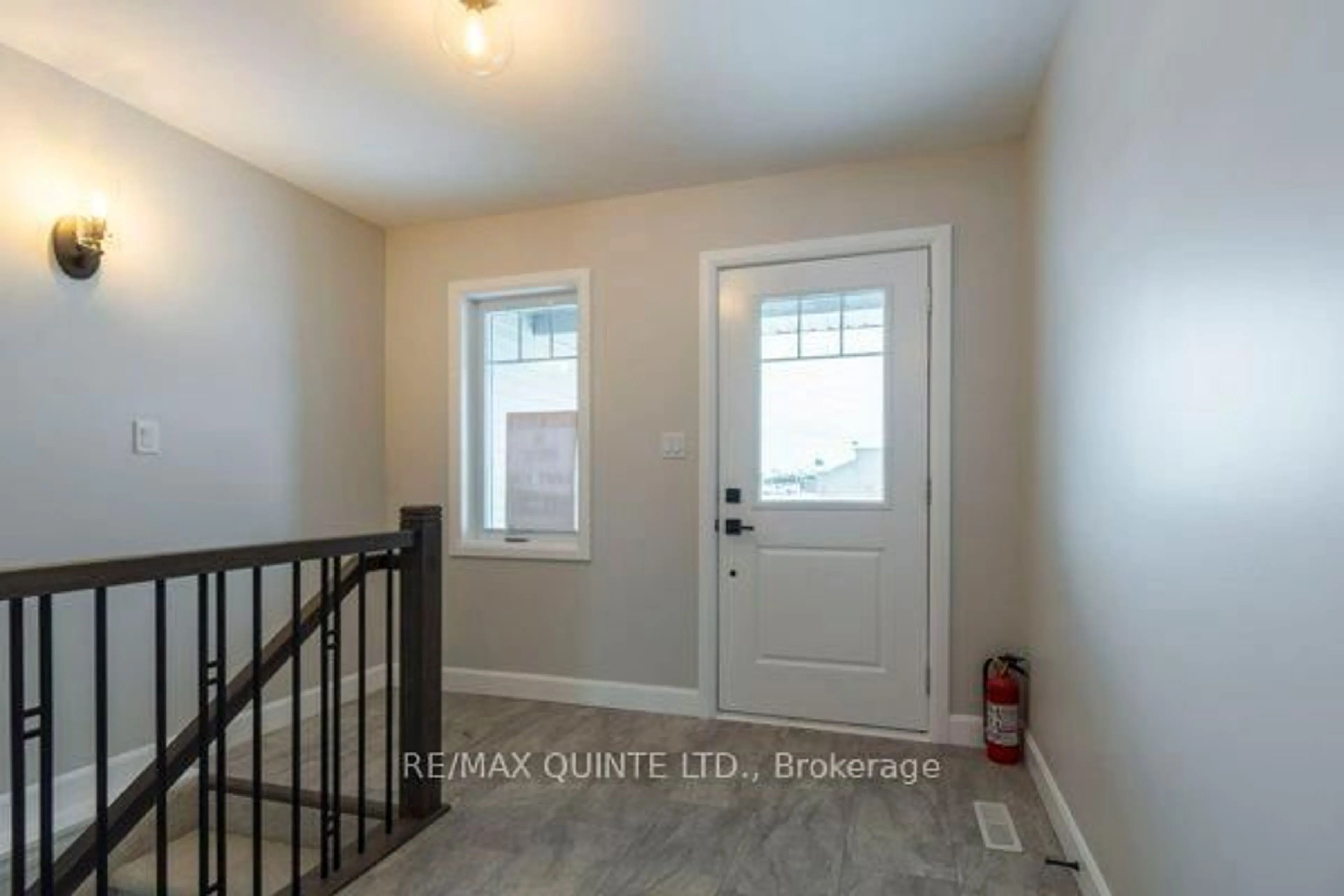 Indoor entryway for 57 Sandhu Cres, Belleville Ontario K8P 0G7