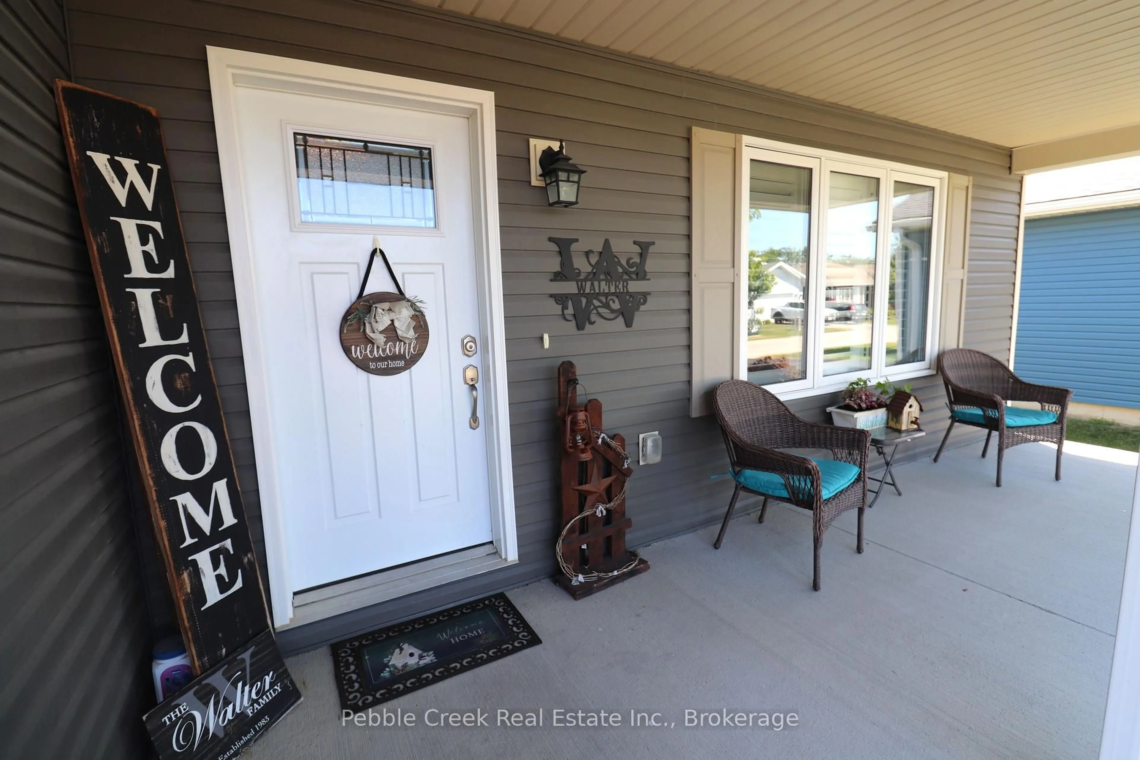 Indoor entryway for 24 Huron Heights Dr, Ashfield-Colborne-Wawanosh Ontario N7A 0B1