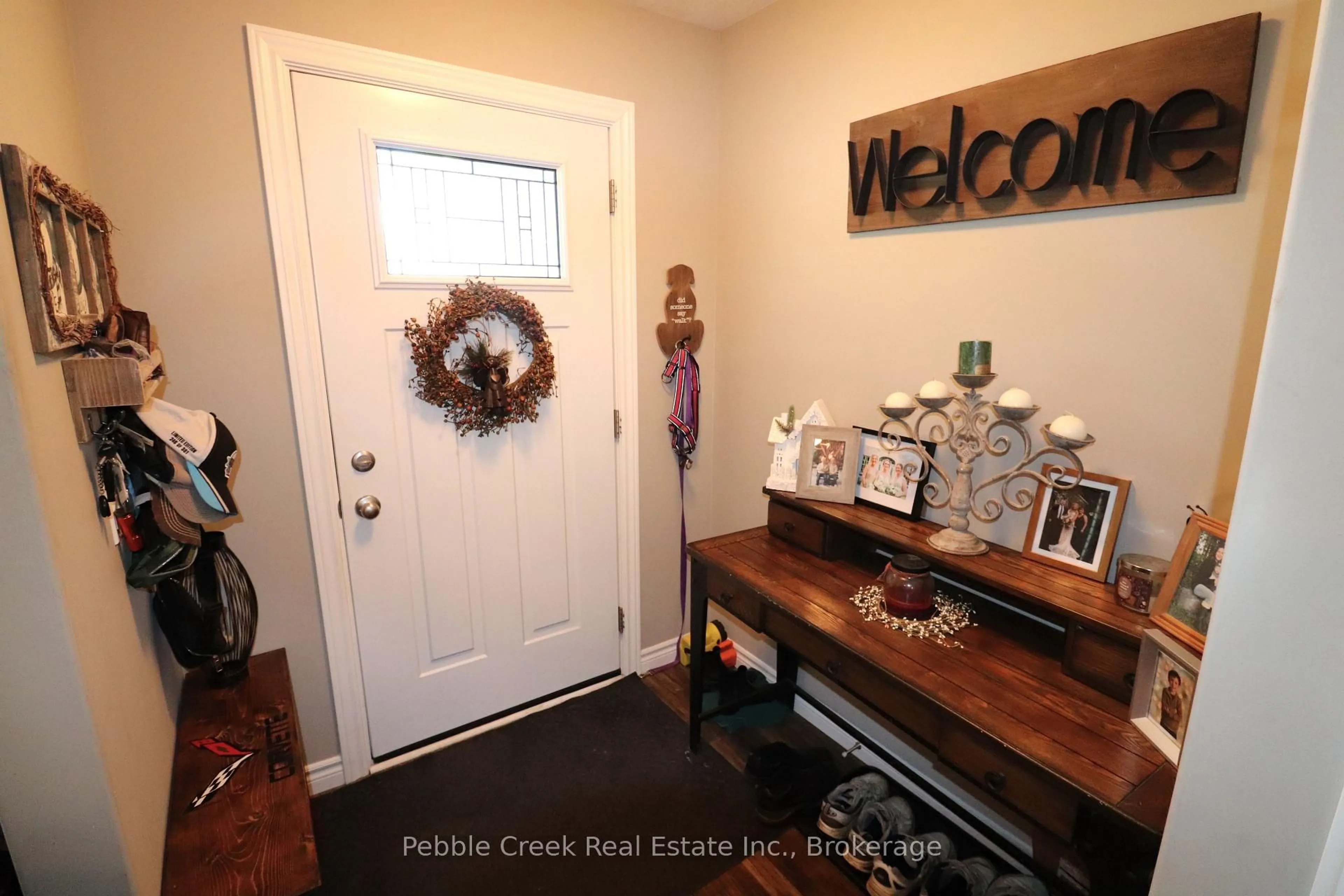 Indoor entryway for 24 Huron Heights Dr, Ashfield-Colborne-Wawanosh Ontario N7A 0B1