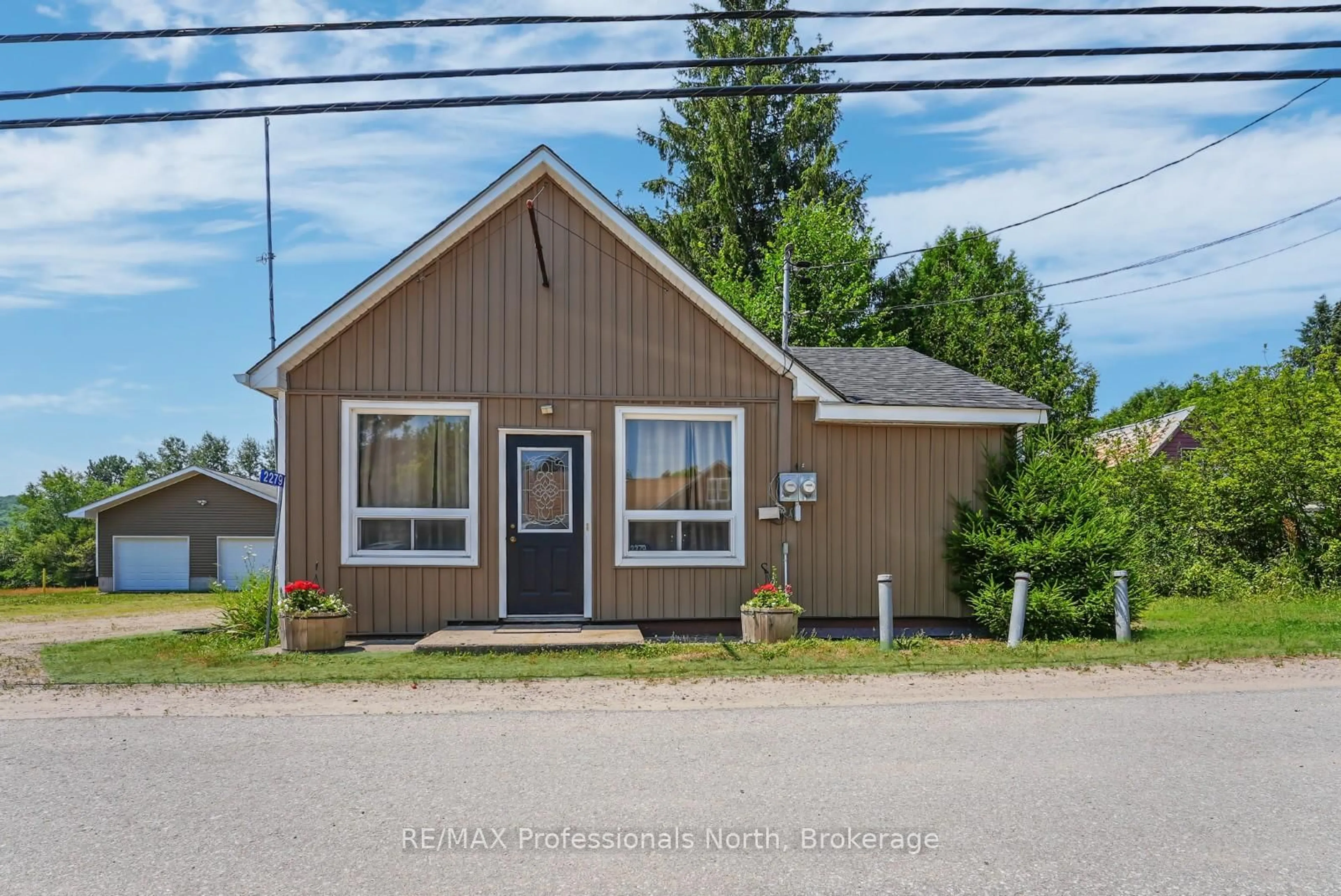 Unknown for 2279 Loop Rd, Highlands East Ontario K0L 3C0