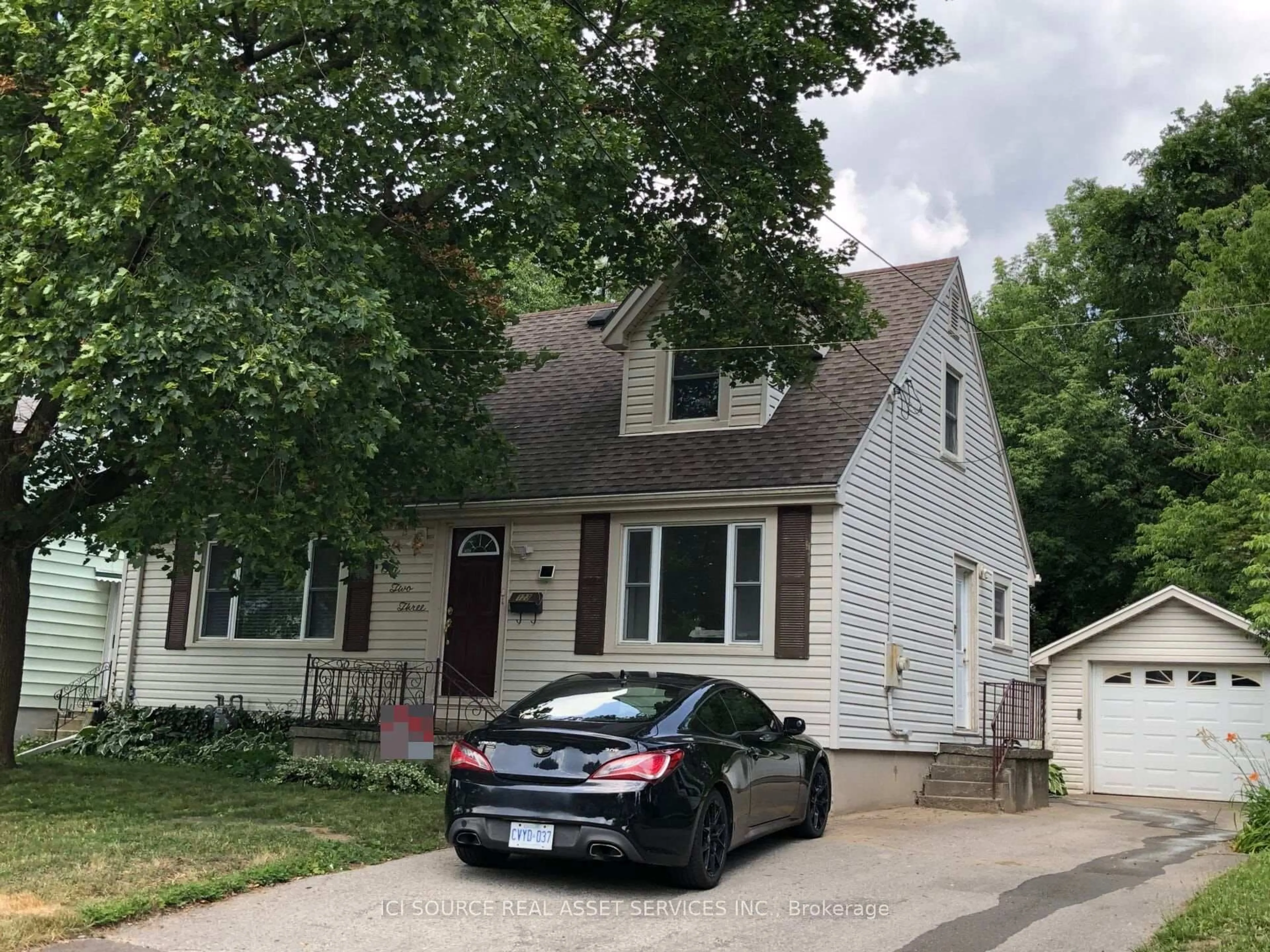Home with vinyl exterior material, street for 123 Foster Ave, London North Ontario N6H 2L2
