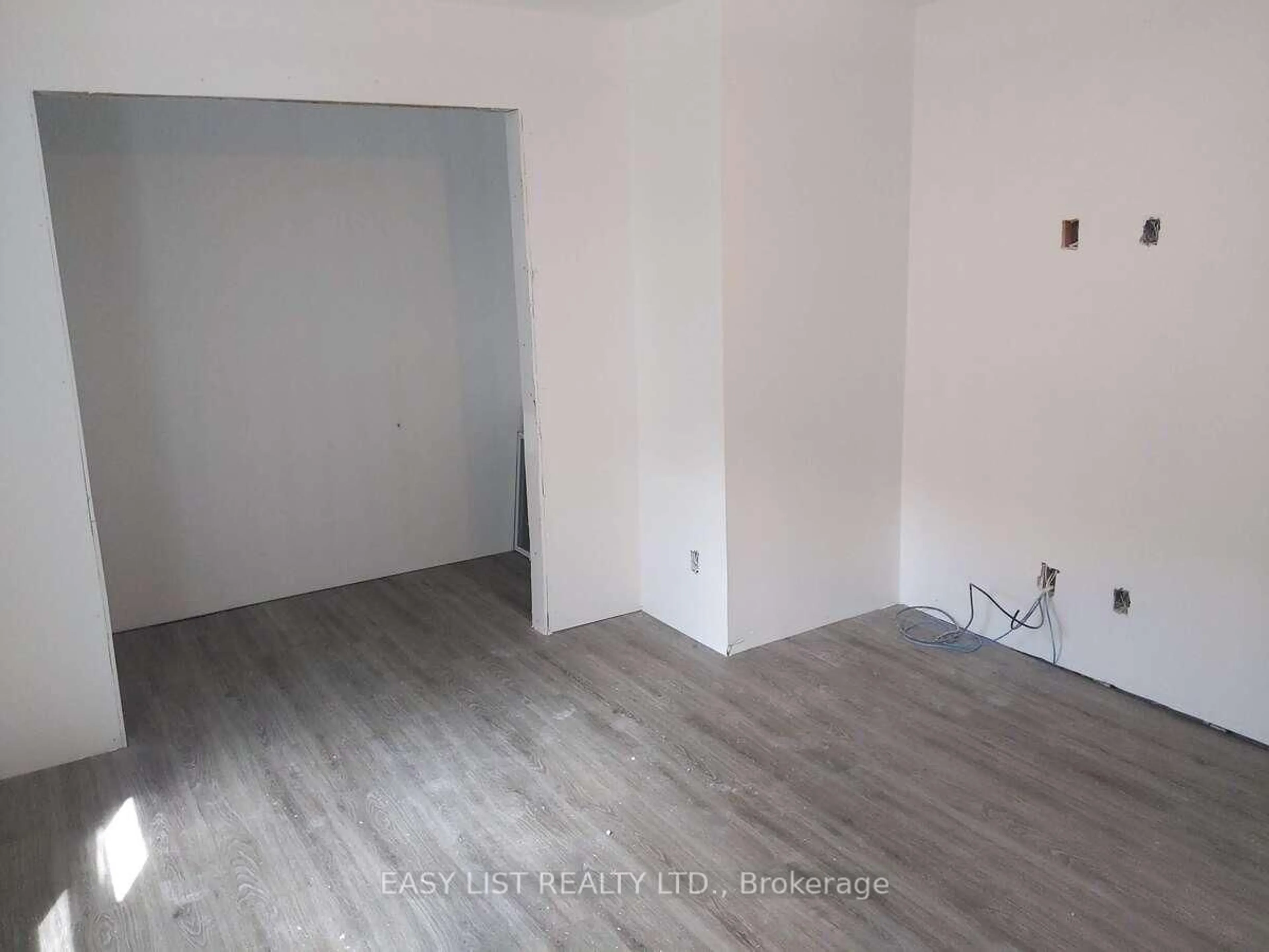 A pic of a room for 35 Dain Ave, Welland Ontario L3B 3E4