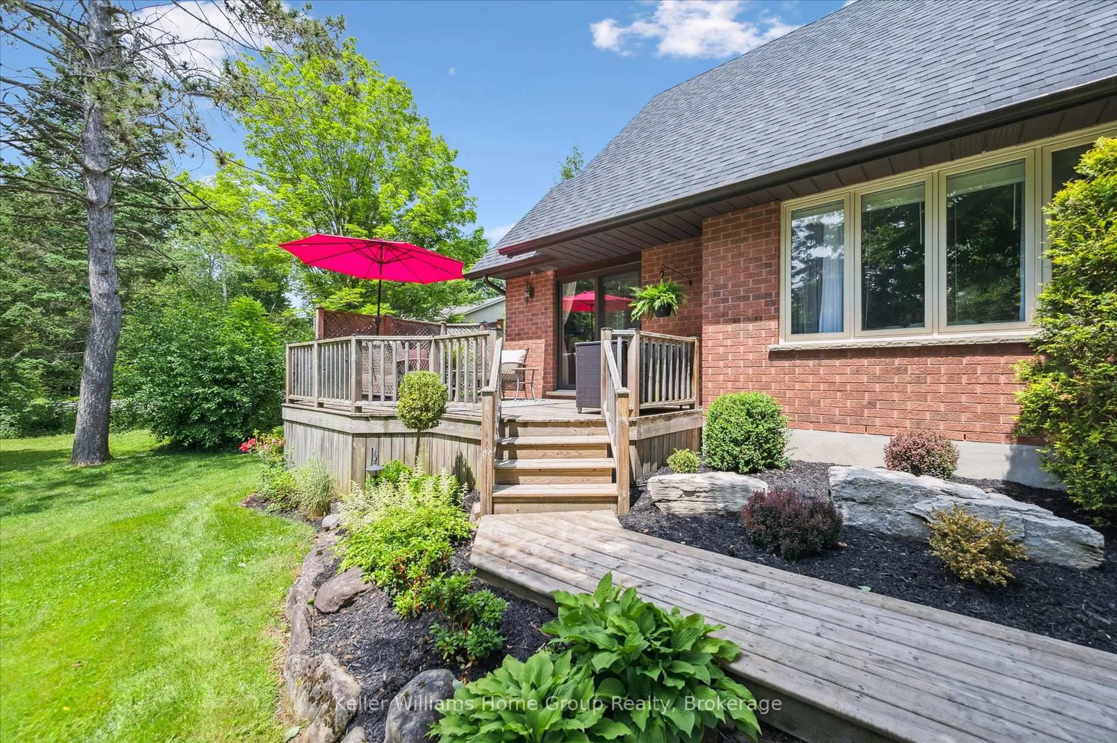 Patio, unknown for 6535 Beatty Line, Centre Wellington Ontario N1M 2W3