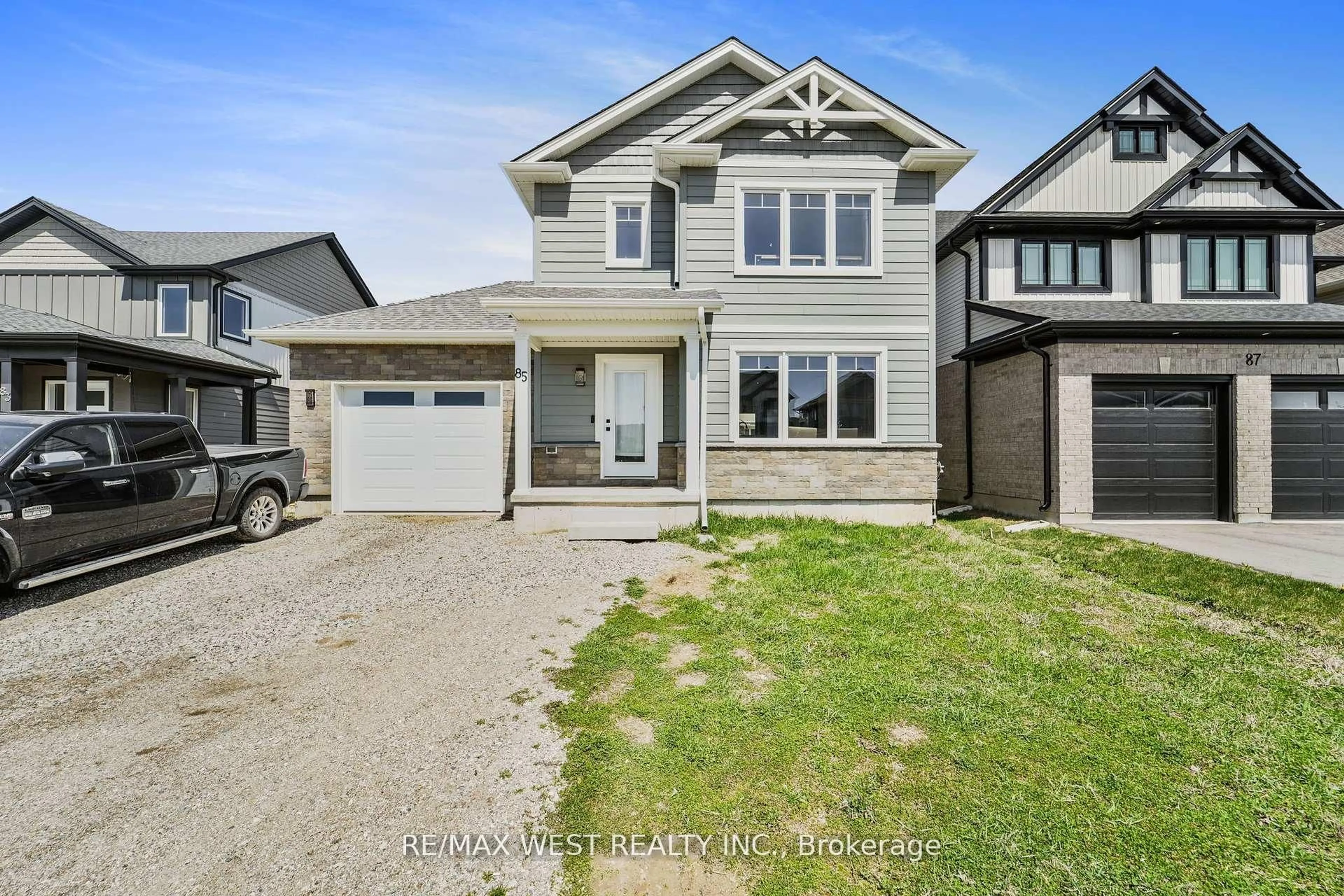 Home with vinyl exterior material, street for 85 Acorn Tr, St. Thomas Ontario N5R 0L8