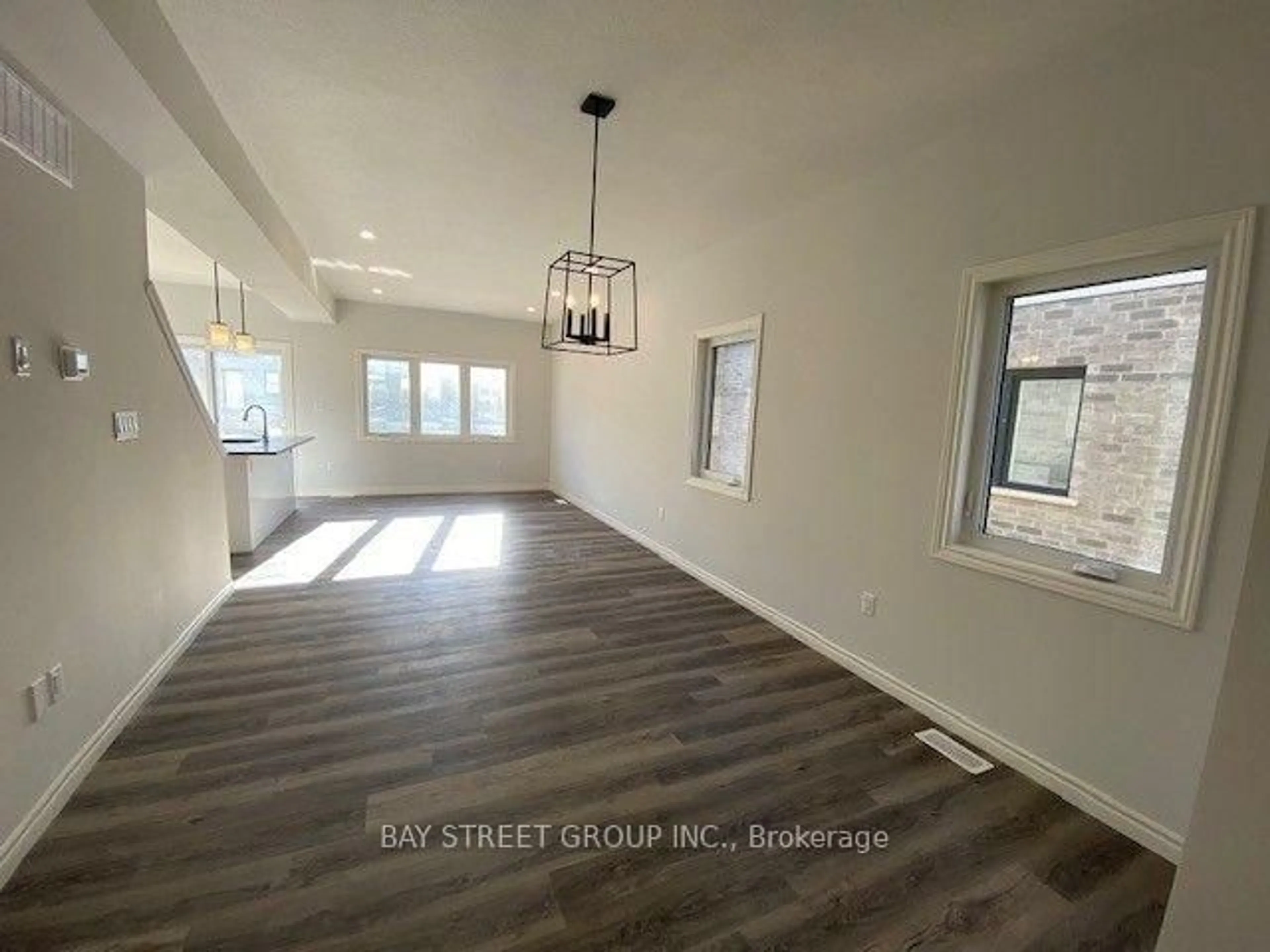 A pic of a room for 122 Byers St, London South Ontario N6L 0G5