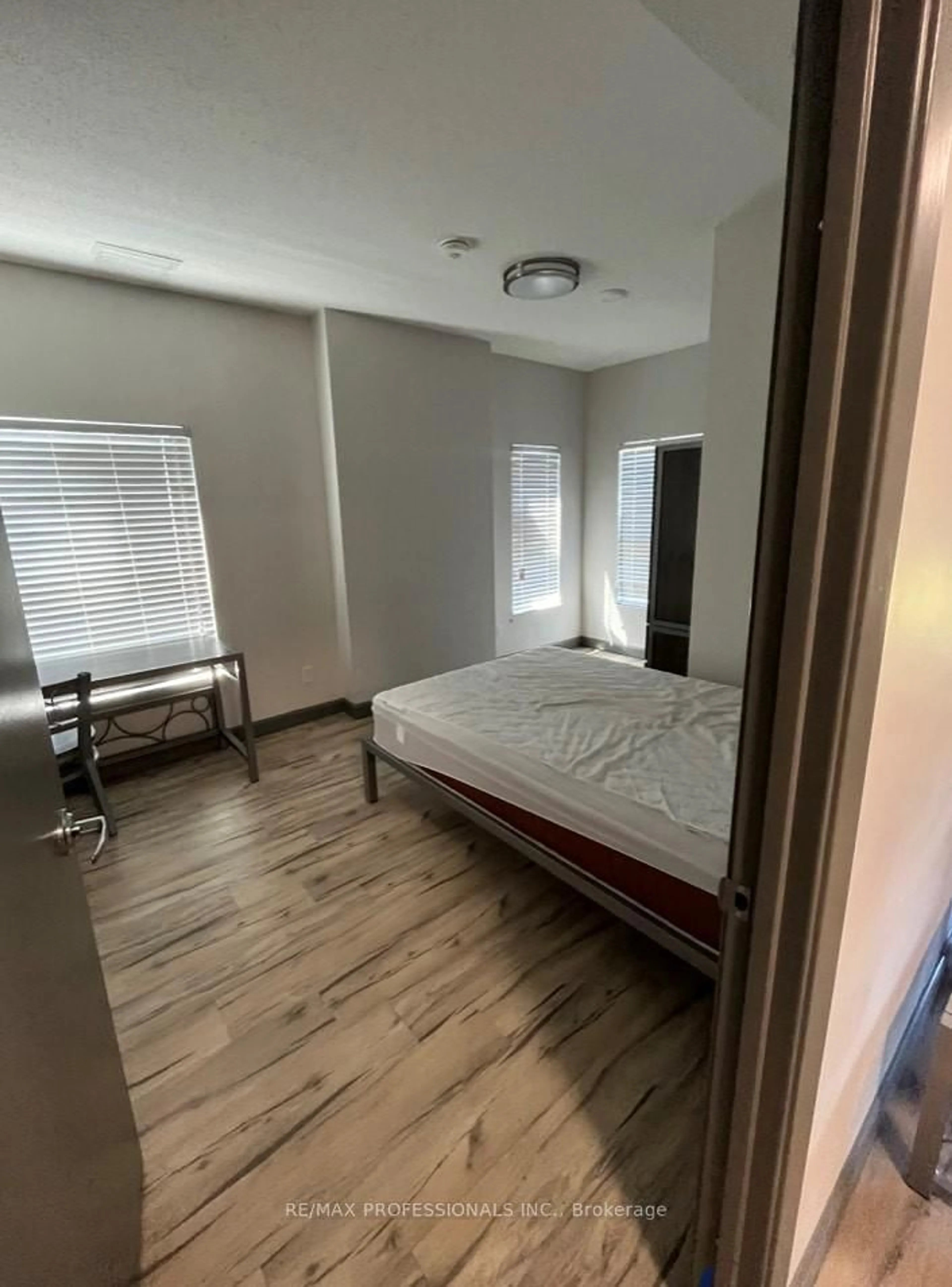 A pic of a room for 258 C Sunview St #L7 #37, Waterloo Ontario N2L 3V9