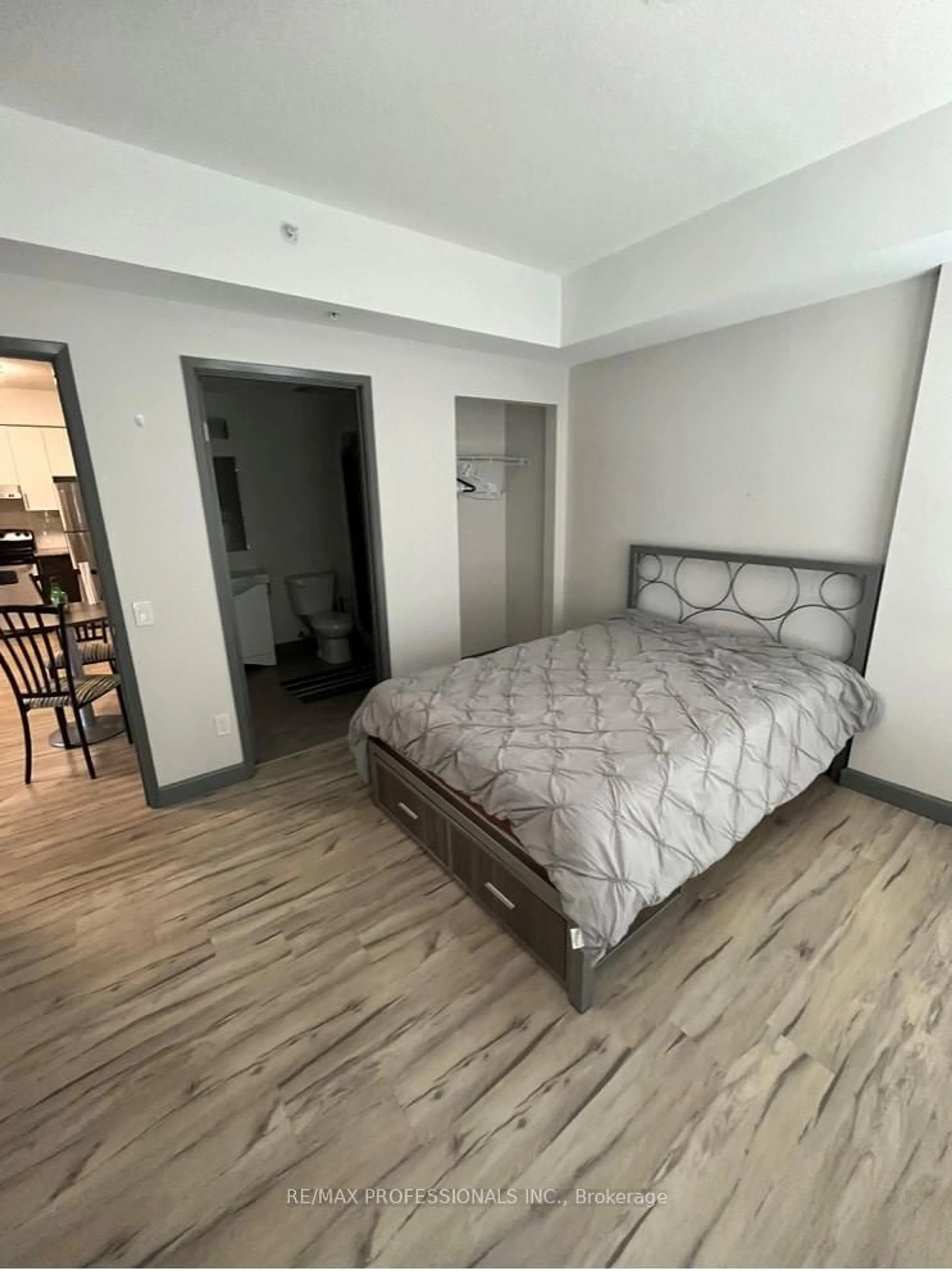 A pic of a room for 258 C Sunview St #L7 #37, Waterloo Ontario N2L 3V9