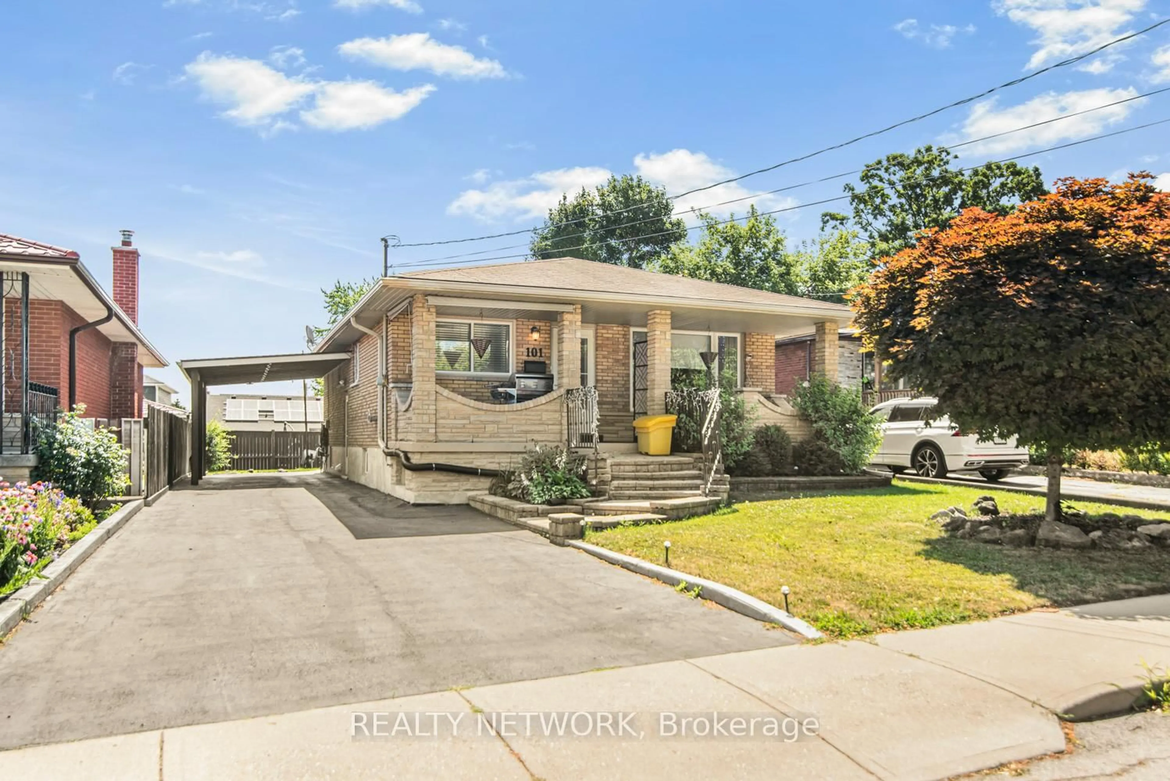 Unknown for 101 Victor Blvd, Hamilton Ontario L9A 2V3