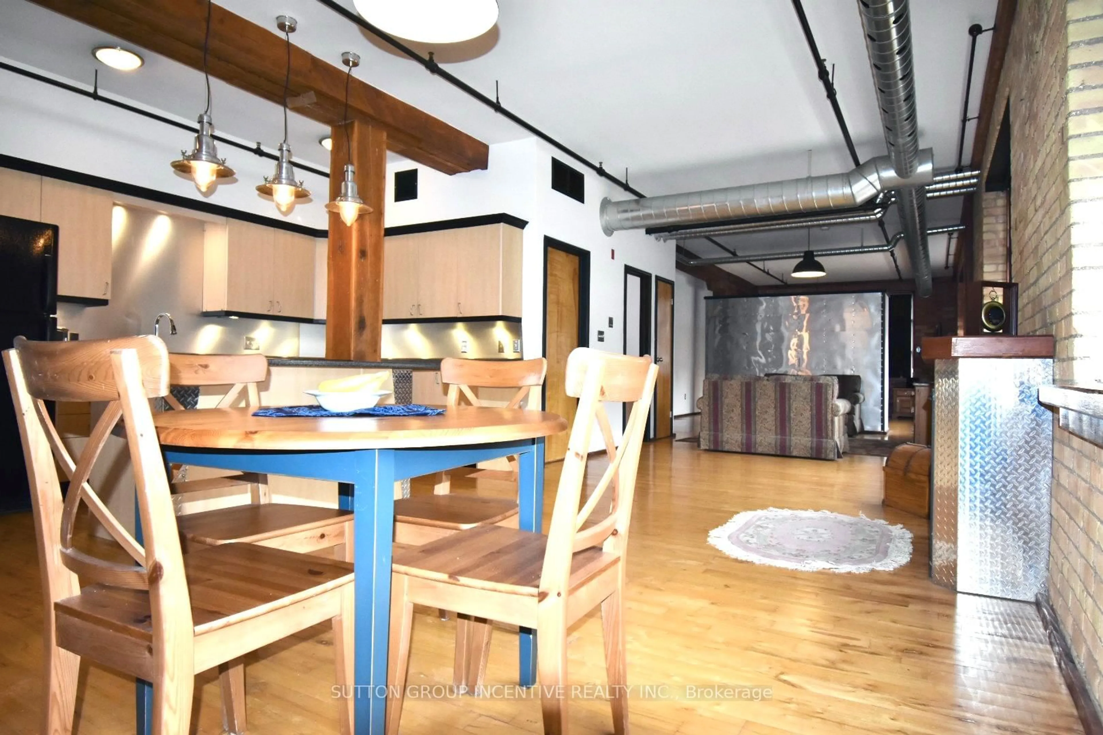 Dining room, unknown for 36 Margaret St #24, Hamilton Ontario L8P 4C8