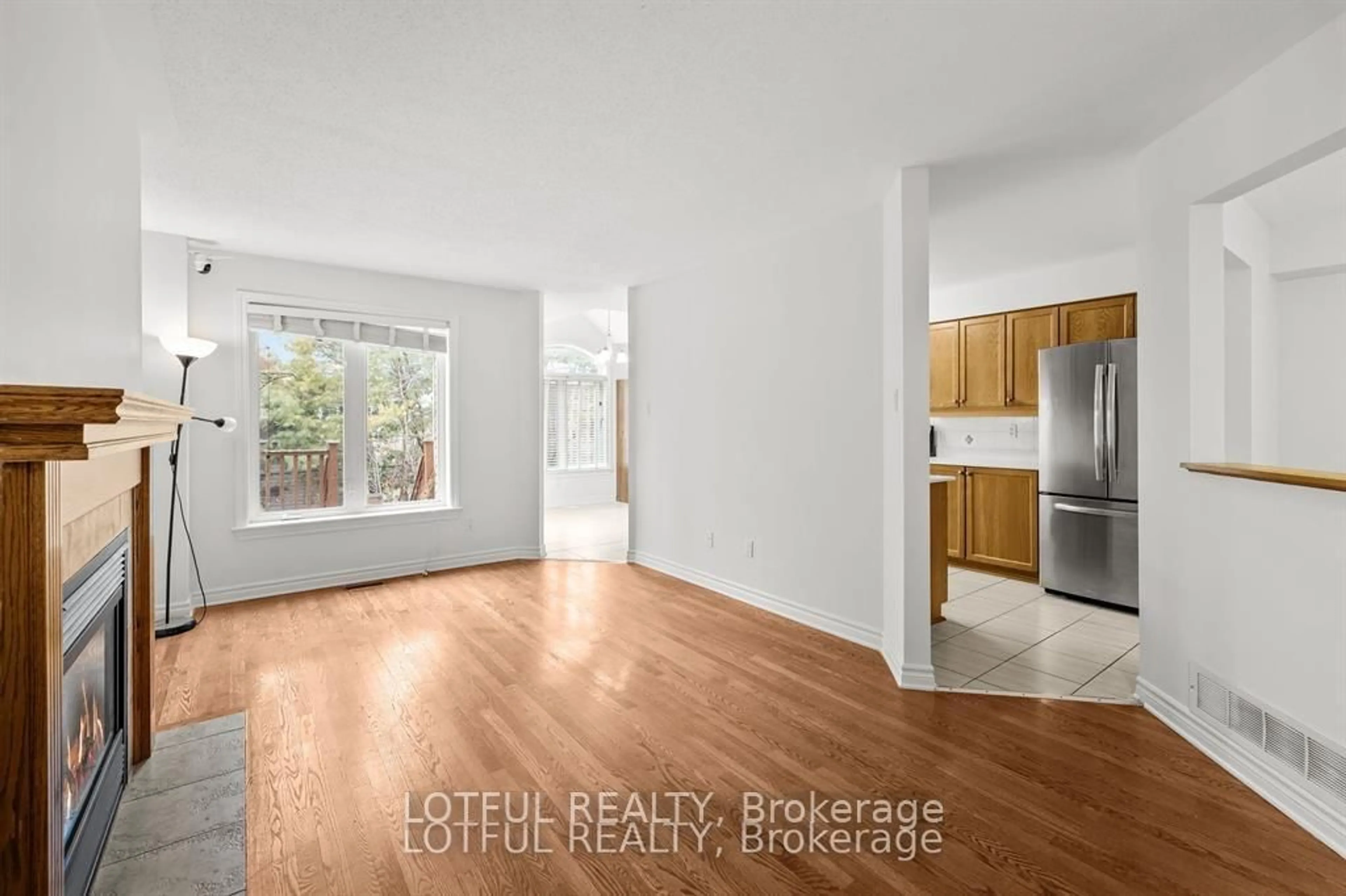 A pic of a room for 212 Meadowlilly Rd, Ottawa Ontario K1T 4H1