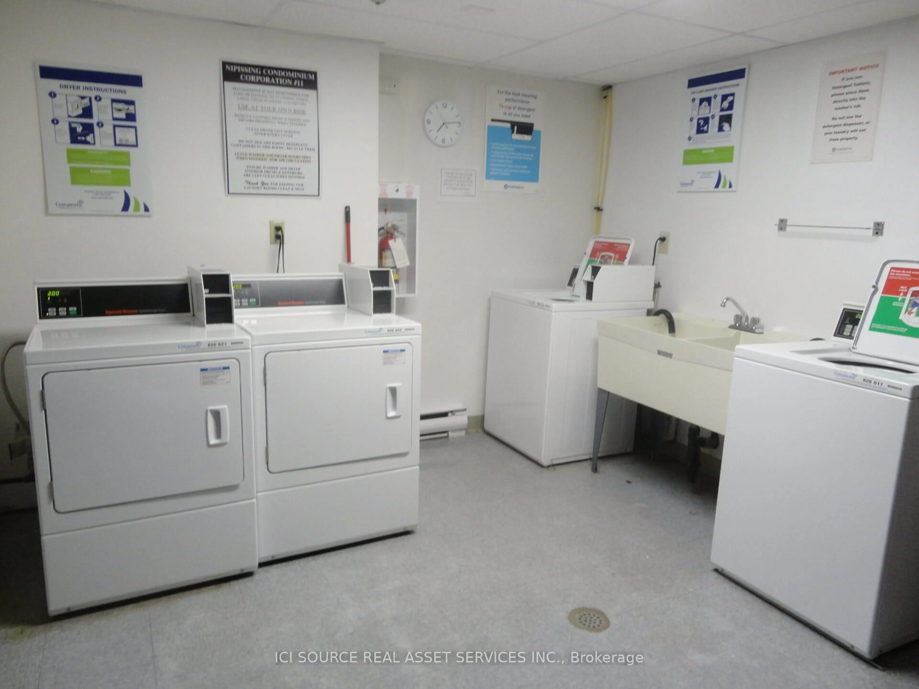 Laundry room for 213 Leonard St #202, North Bay Ontario P1B 5K3