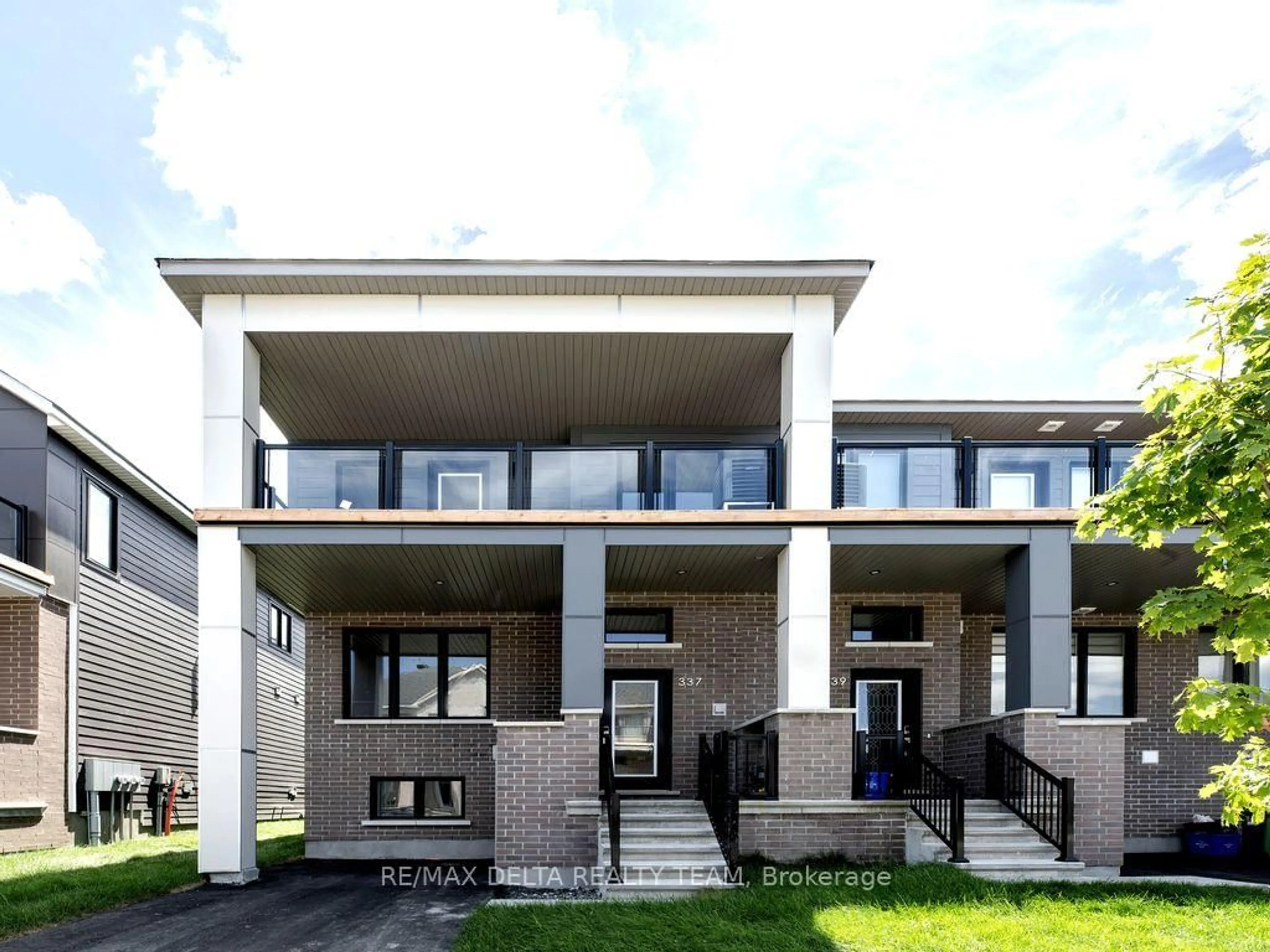 Home with vinyl exterior material, street for 337 Catsfoot Walk, Ottawa Ontario K2J 7G7