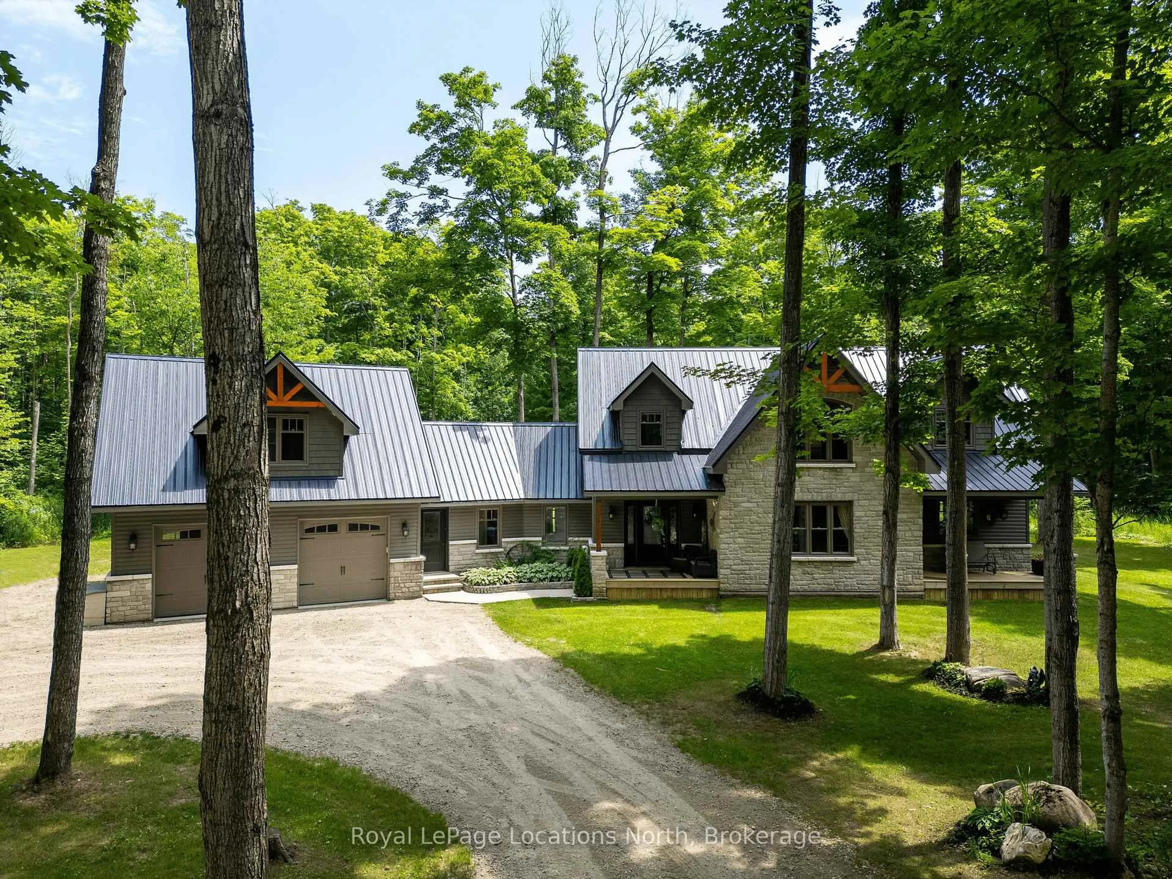 A pic from outside/outdoor area/front of a property/back of a property/a pic from drone, unknown for 058151 12TH Line, Meaford Ontario N4L 1W5