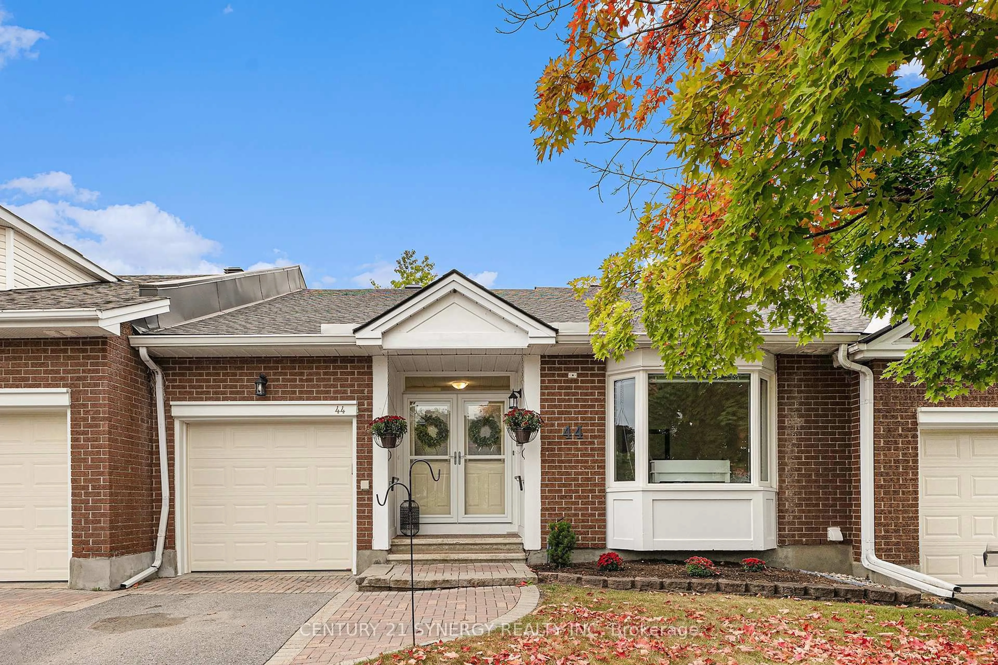 Home with brick exterior material, street for 44 Innesbrook Crt, Ottawa Ontario K2S 1C7