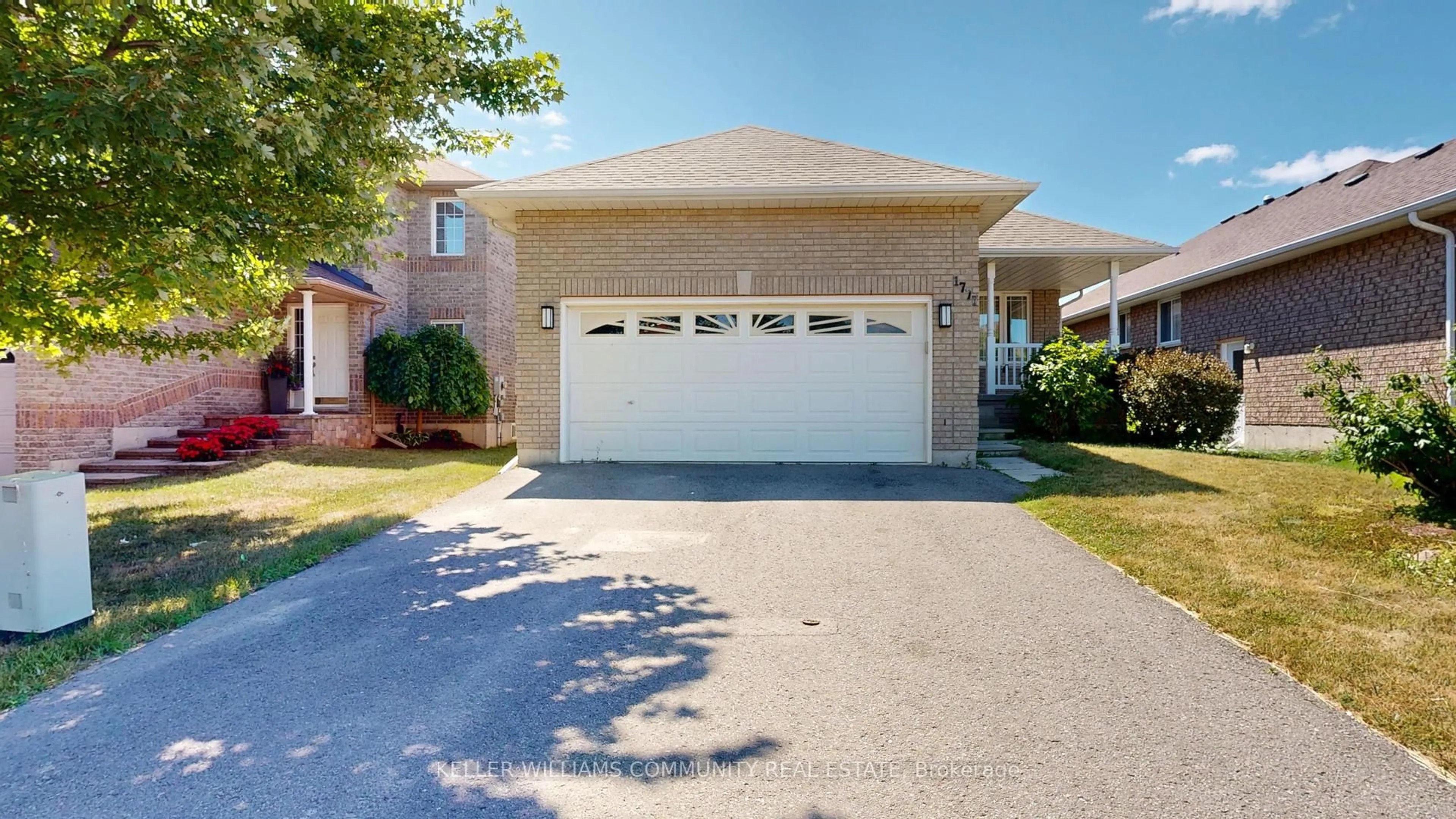 Indoor garage for 1777 Keppler Cres, Peterborough West Ontario K9K 2P1