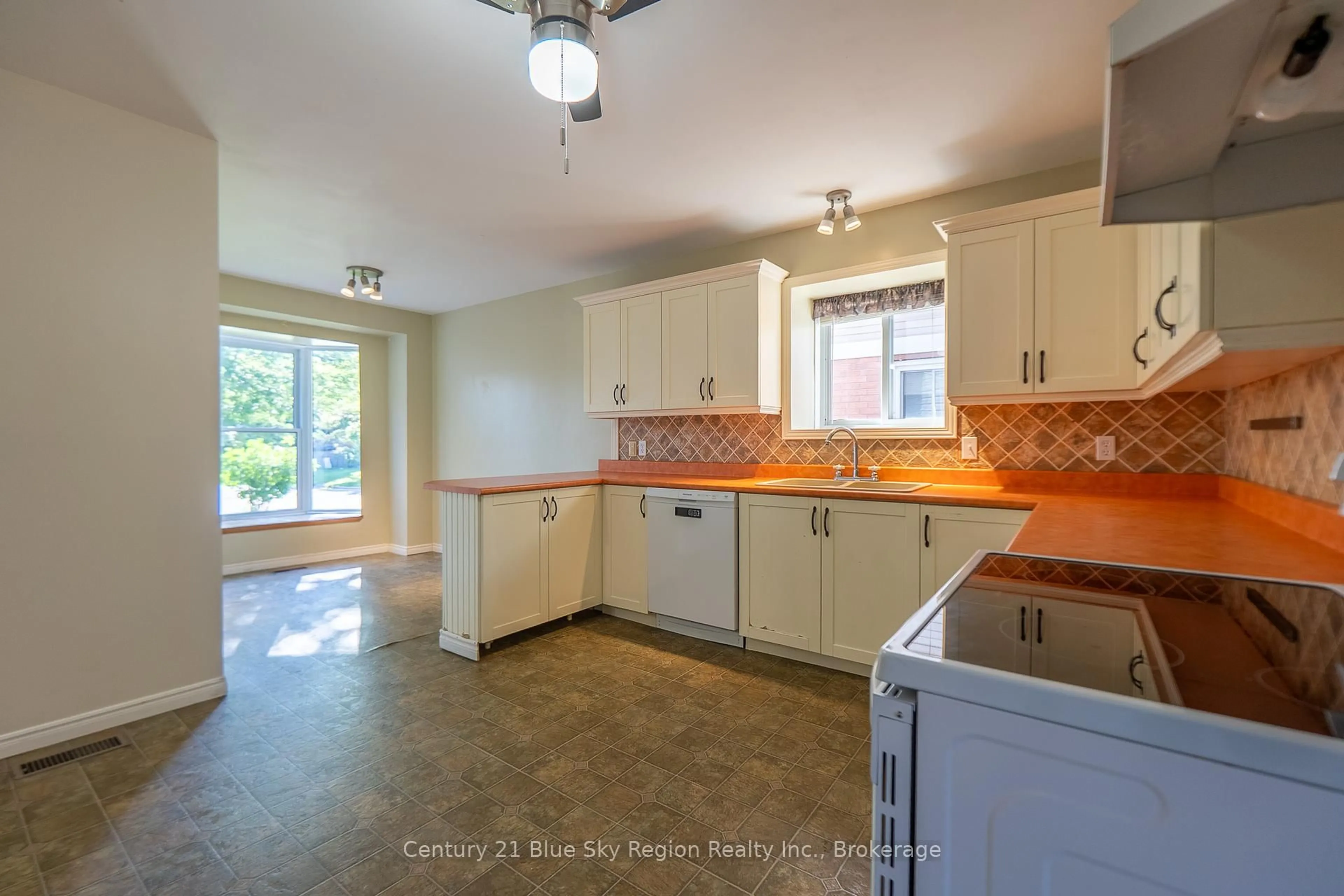 Standard kitchen, ceramic/tile floor for 229 Labreche Dr, North Bay Ontario P1A 4J6