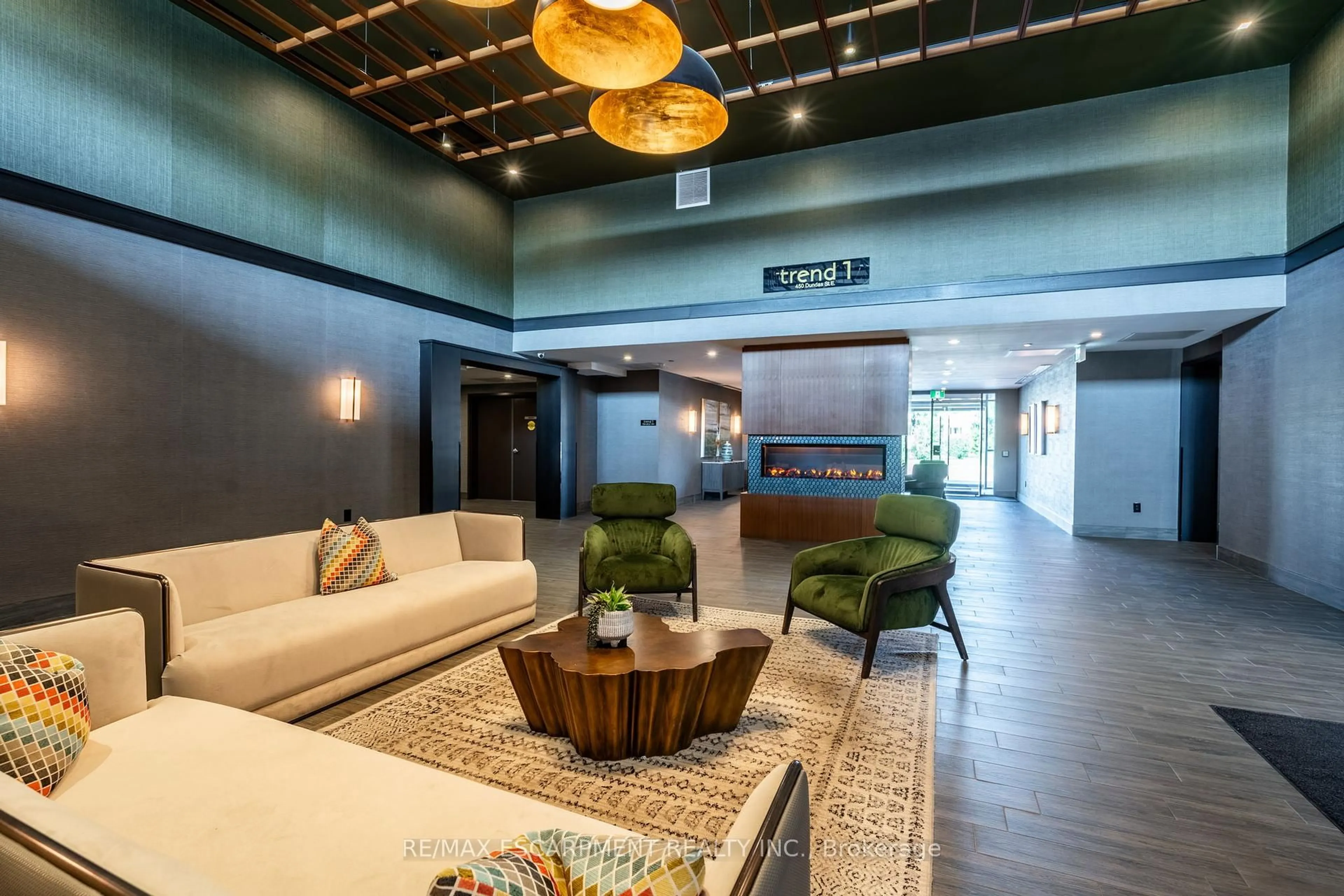 Lobby for 450 Dundas St #1111, Hamilton Ontario L8B 1Z2