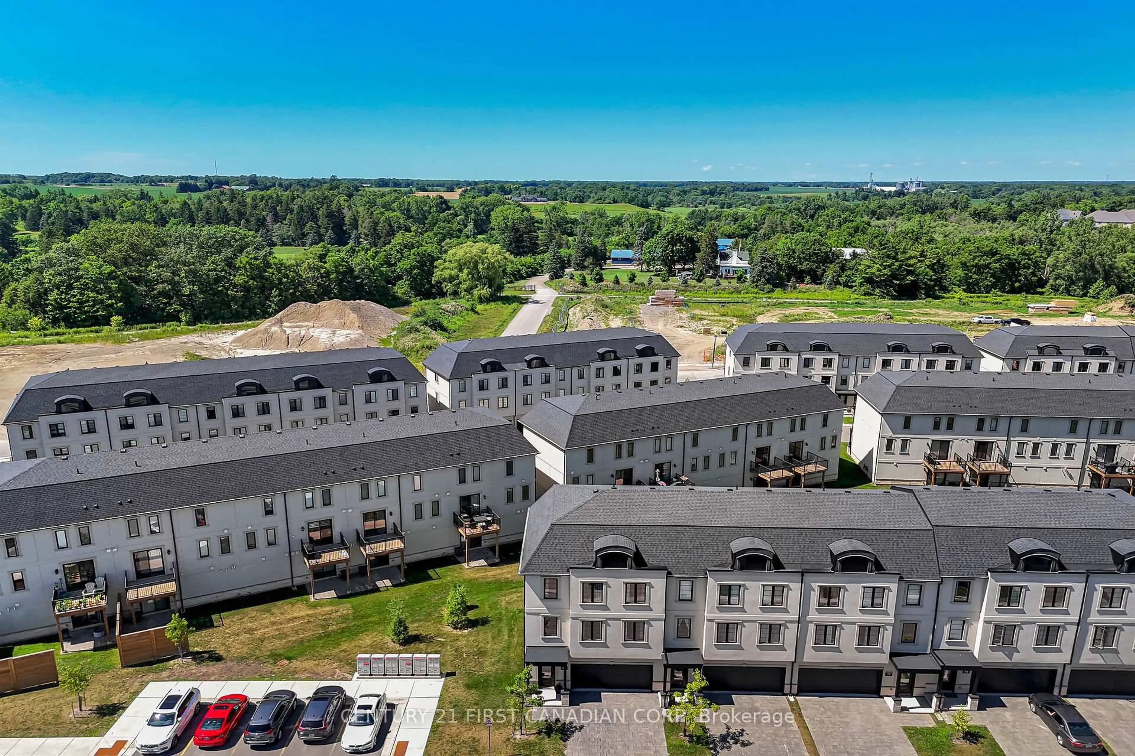 A pic from outside/outdoor area/front of a property/back of a property/a pic from drone, unknown for 435 Callaway Rd #81, London North Ontario N6G 2N1