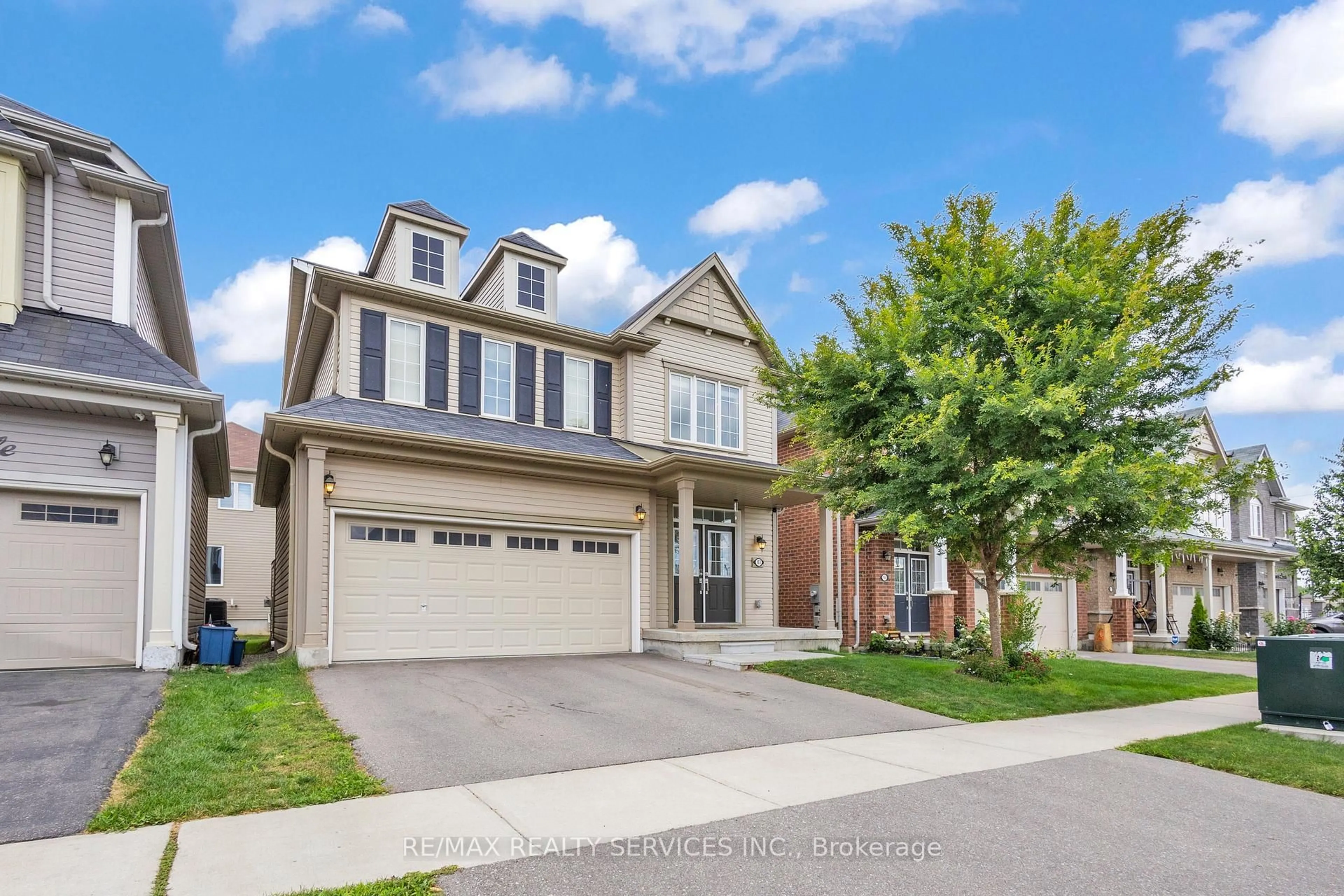 Home with brick exterior material, street for 163 Munro Circ, Brantford Ontario N3T 0R3