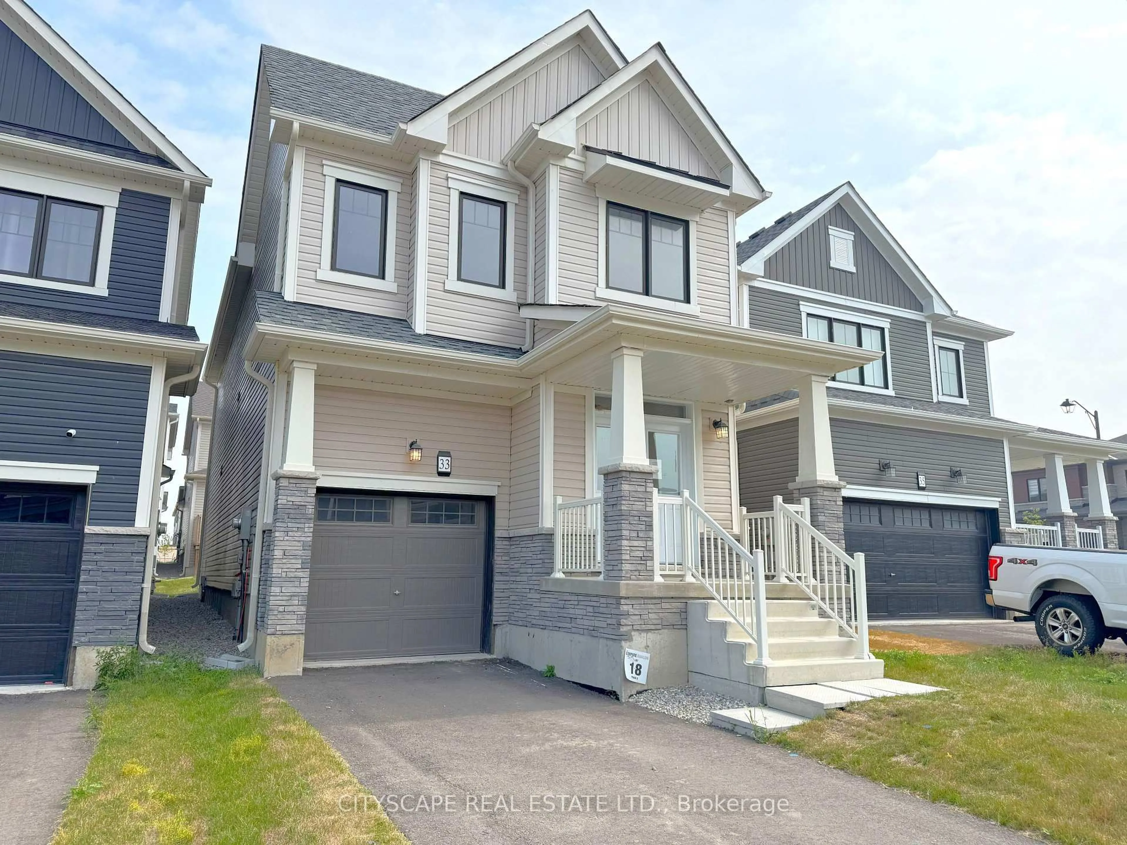 Home with vinyl exterior material, street for 33 Basswood Cres, Haldimand Ontario N3W 0H5