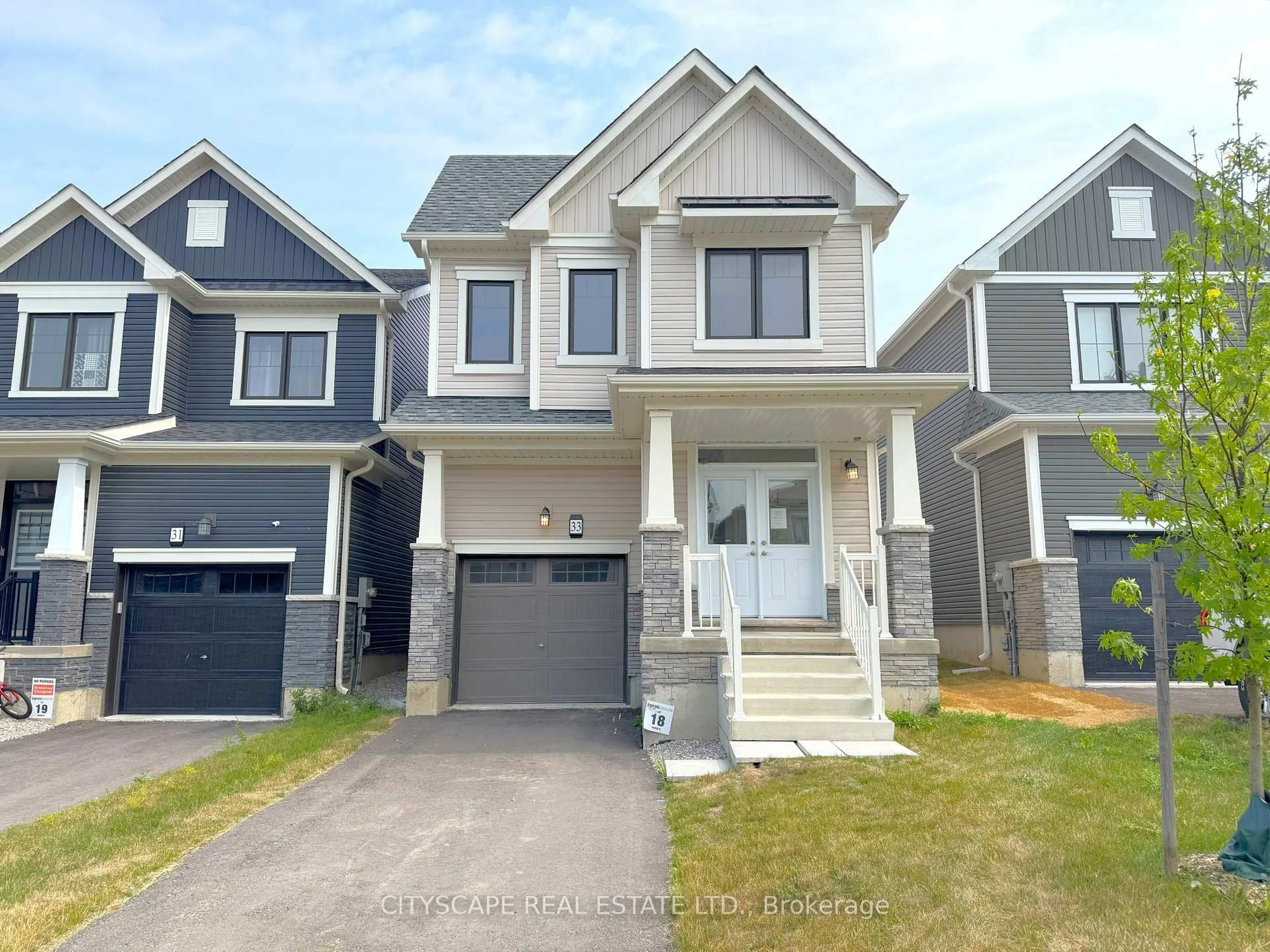Home with vinyl exterior material, street for 33 Basswood Cres, Haldimand Ontario N3W 0H5