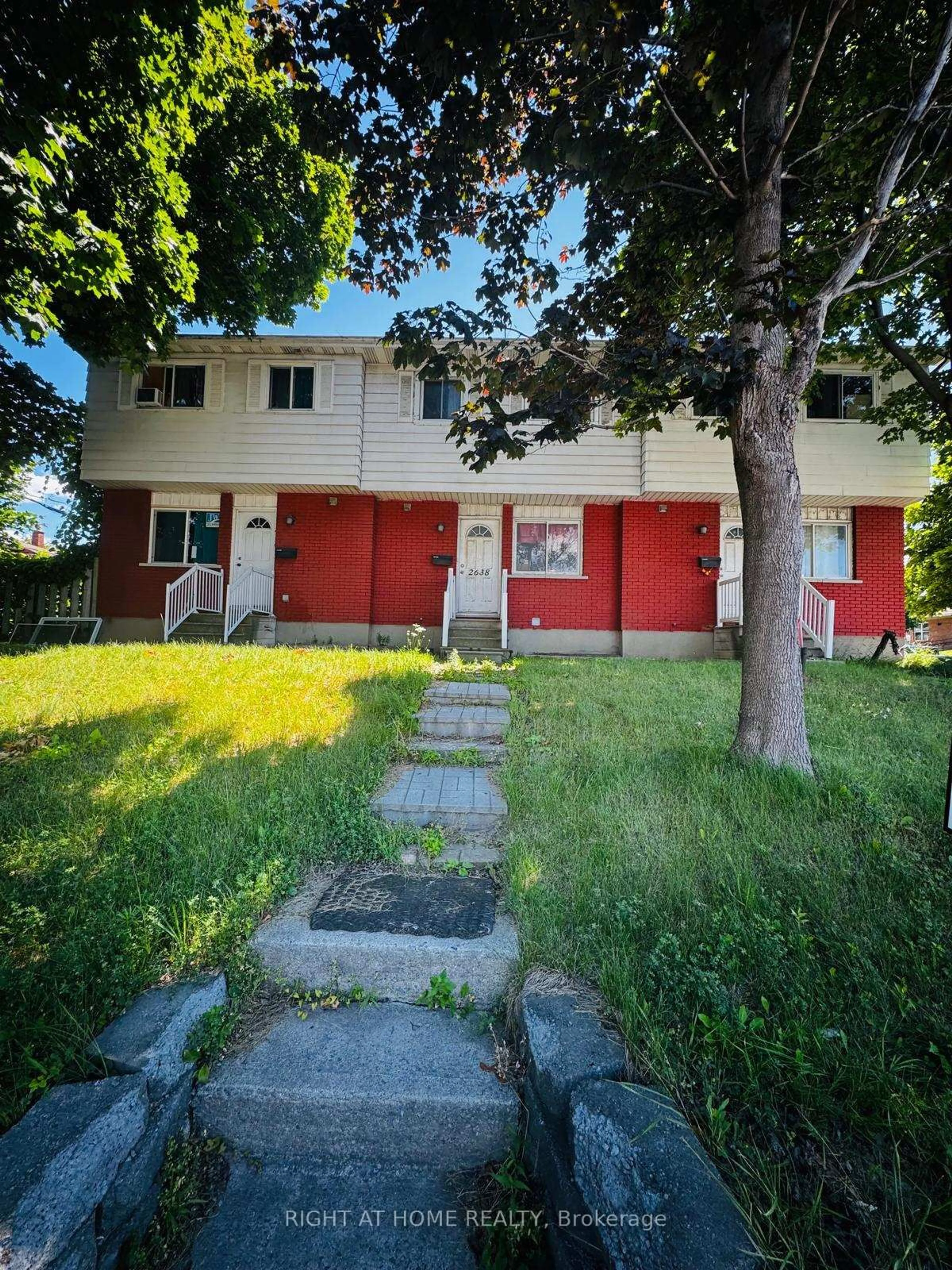 Unknown for 2636,2638,2640 Carling Ave, Ottawa Ontario K2B 7H9
