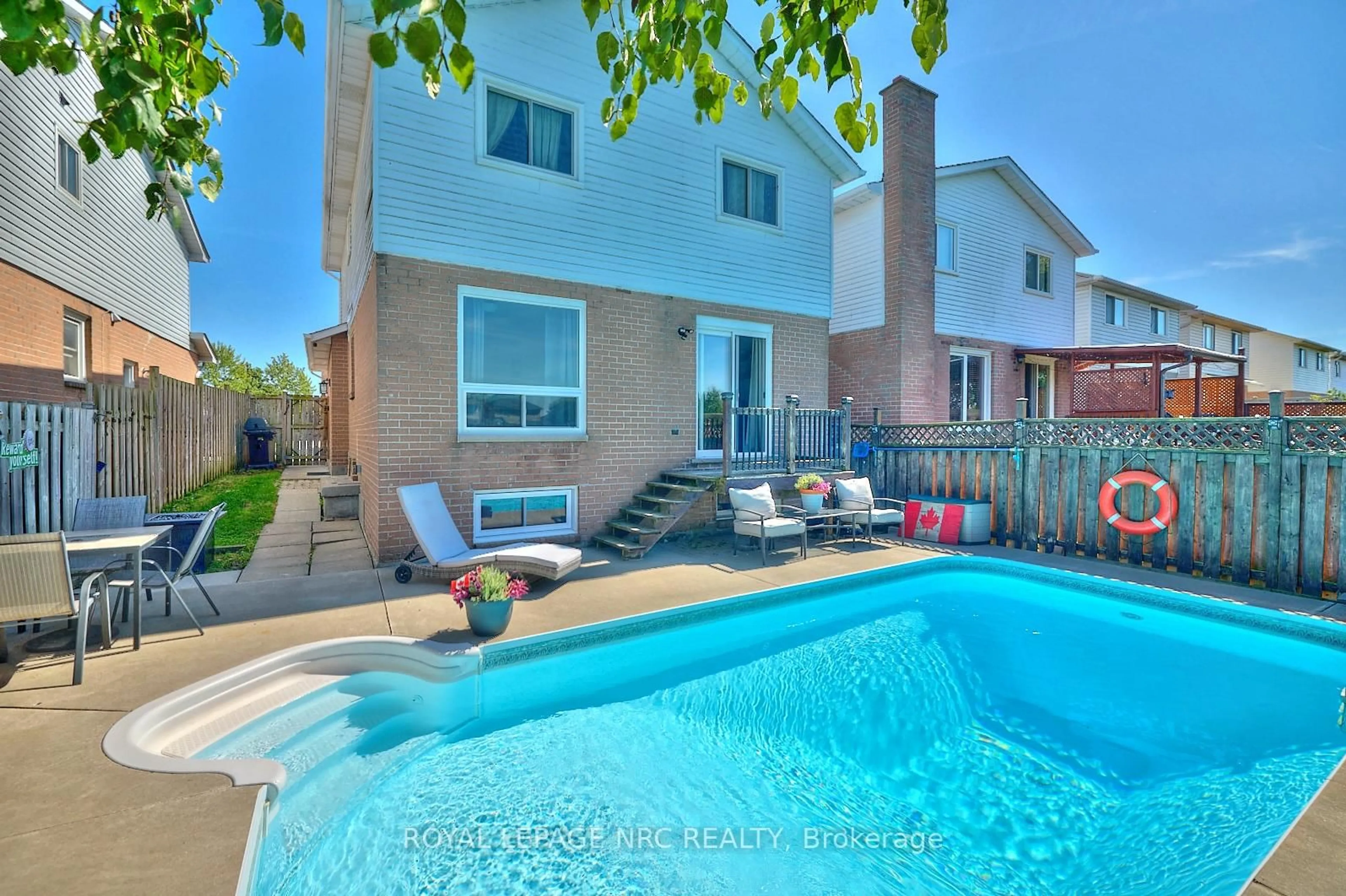 Pool for 38 Culligan Cres, Thorold Ontario L2V 4P1