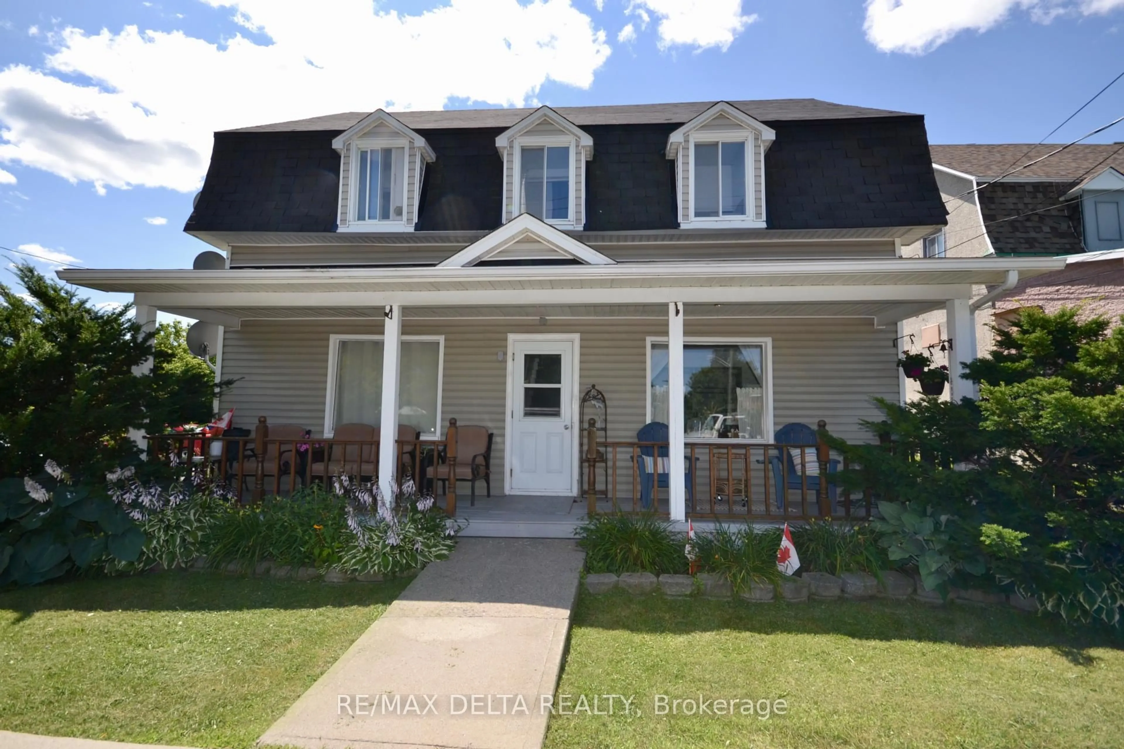 Home with vinyl exterior material, street for 3766 Champlain St, Clarence-Rockland Ontario K0A 1E0