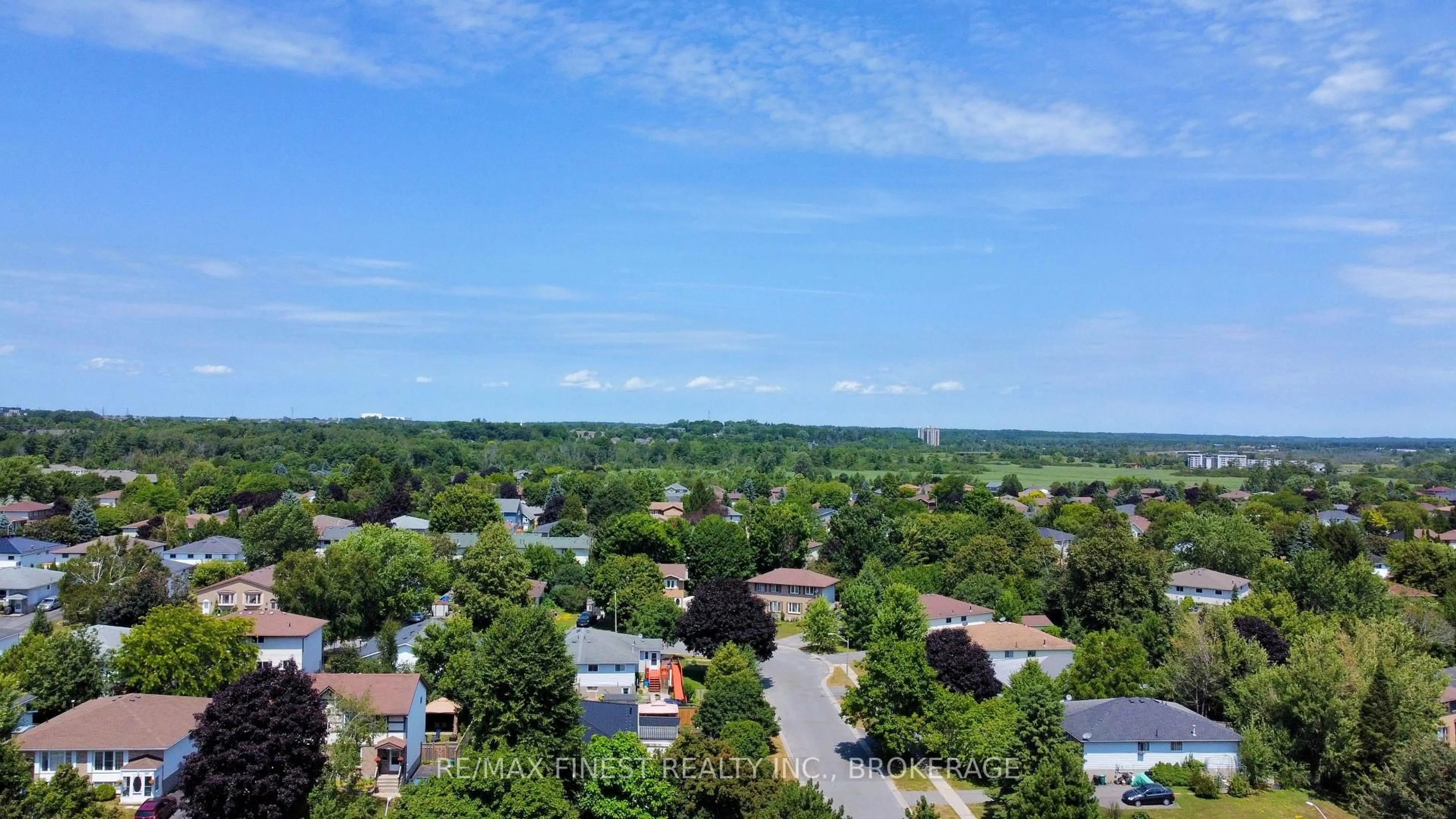 A pic from outside/outdoor area/front of a property/back of a property/a pic from drone, city buildings view from balcony for 316 Kingsdale Ave, Kingston Ontario K7M 8S2