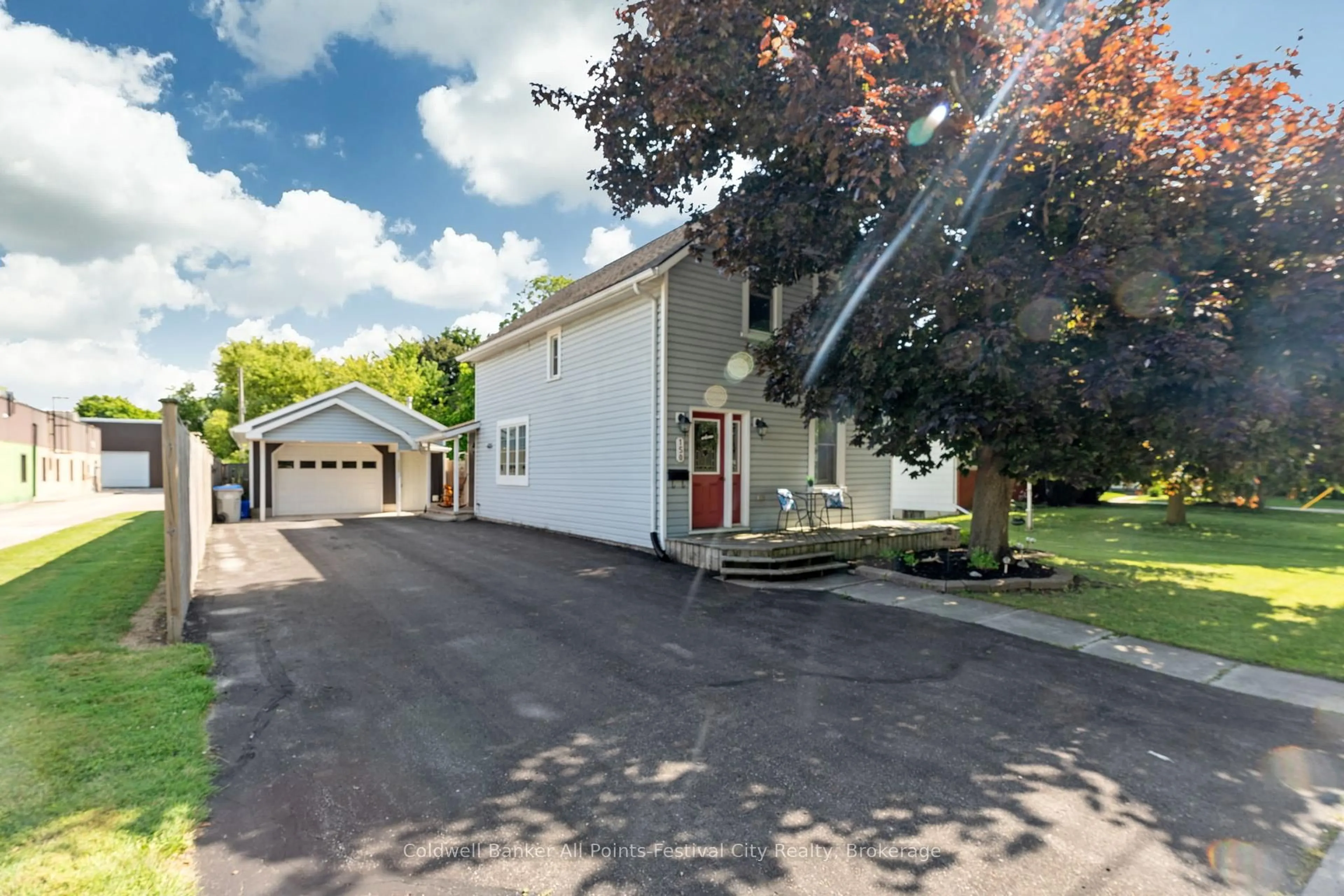 A pic from outside/outdoor area/front of a property/back of a property/a pic from drone, street for 150 Gordon St, Central Huron Ontario N0M 1L0