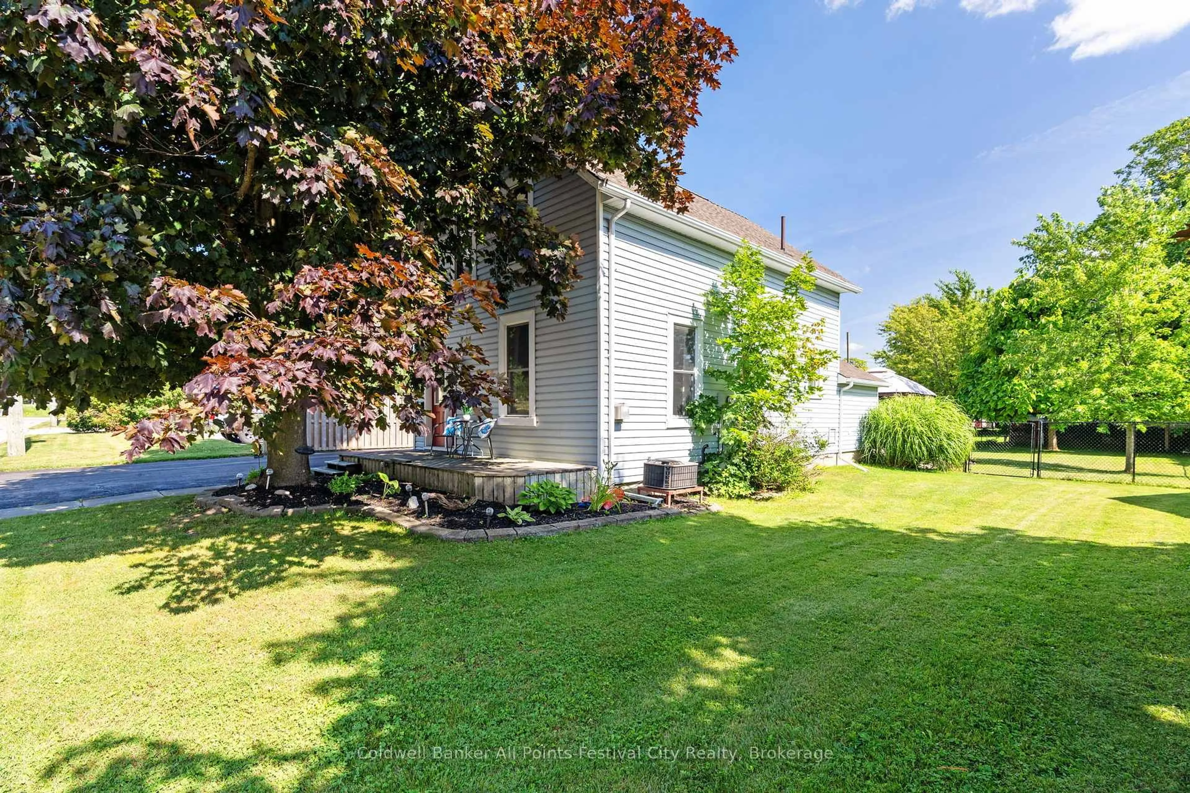 A pic from outside/outdoor area/front of a property/back of a property/a pic from drone, street for 150 Gordon St, Central Huron Ontario N0M 1L0