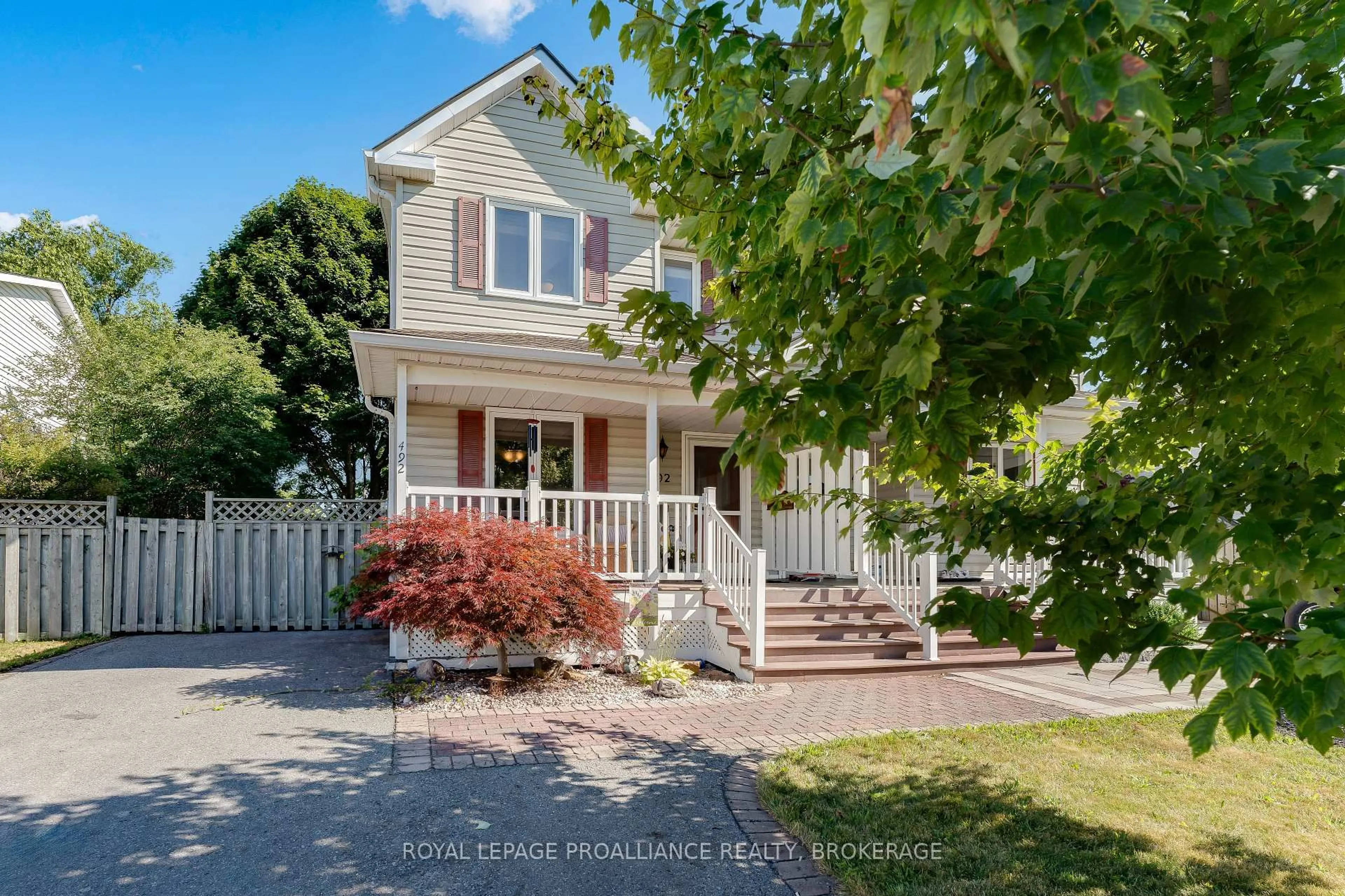 Home with vinyl exterior material, street for 492 Grandtrunk Ave, Kingston Ontario K7M 8P6