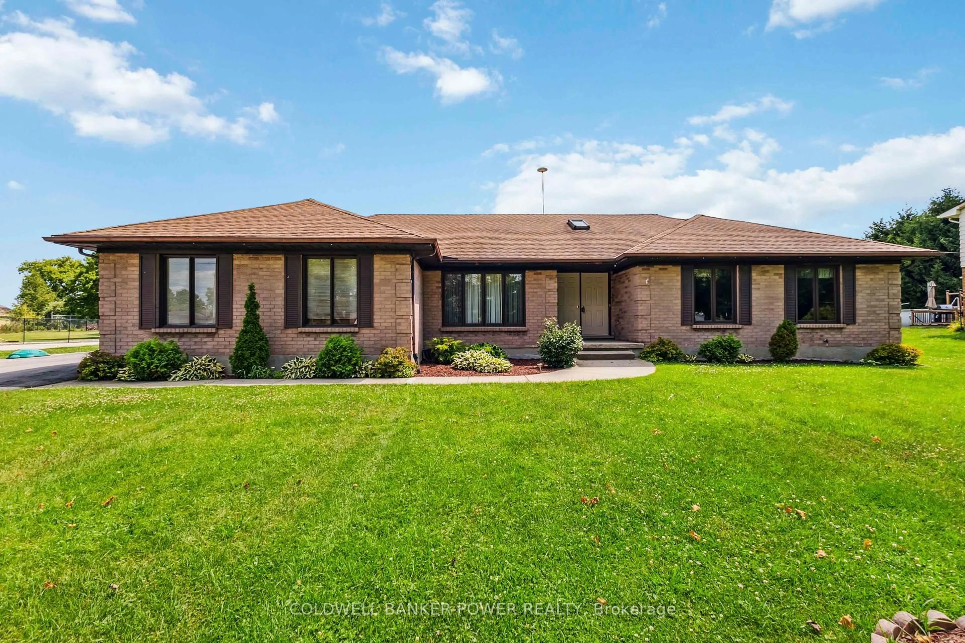 Home with brick exterior material, water/lake/river/ocean view for 1095 Donnybrook Dr, Thames Centre Ontario N0L 1G5