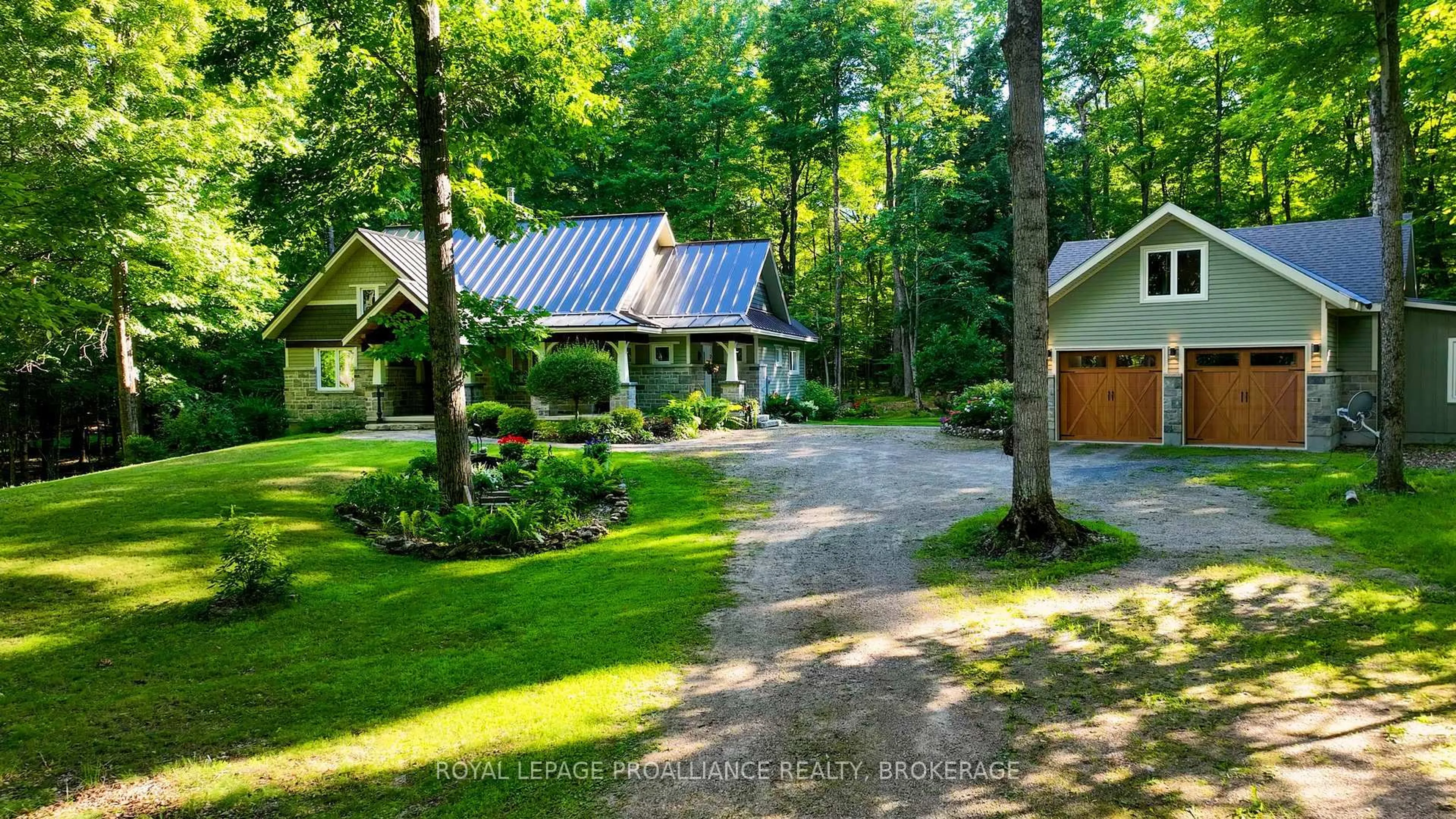 A pic from outside/outdoor area/front of a property/back of a property/a pic from drone, unknown for 141 Maplebush Tr, Perth Ontario K7H 3C7