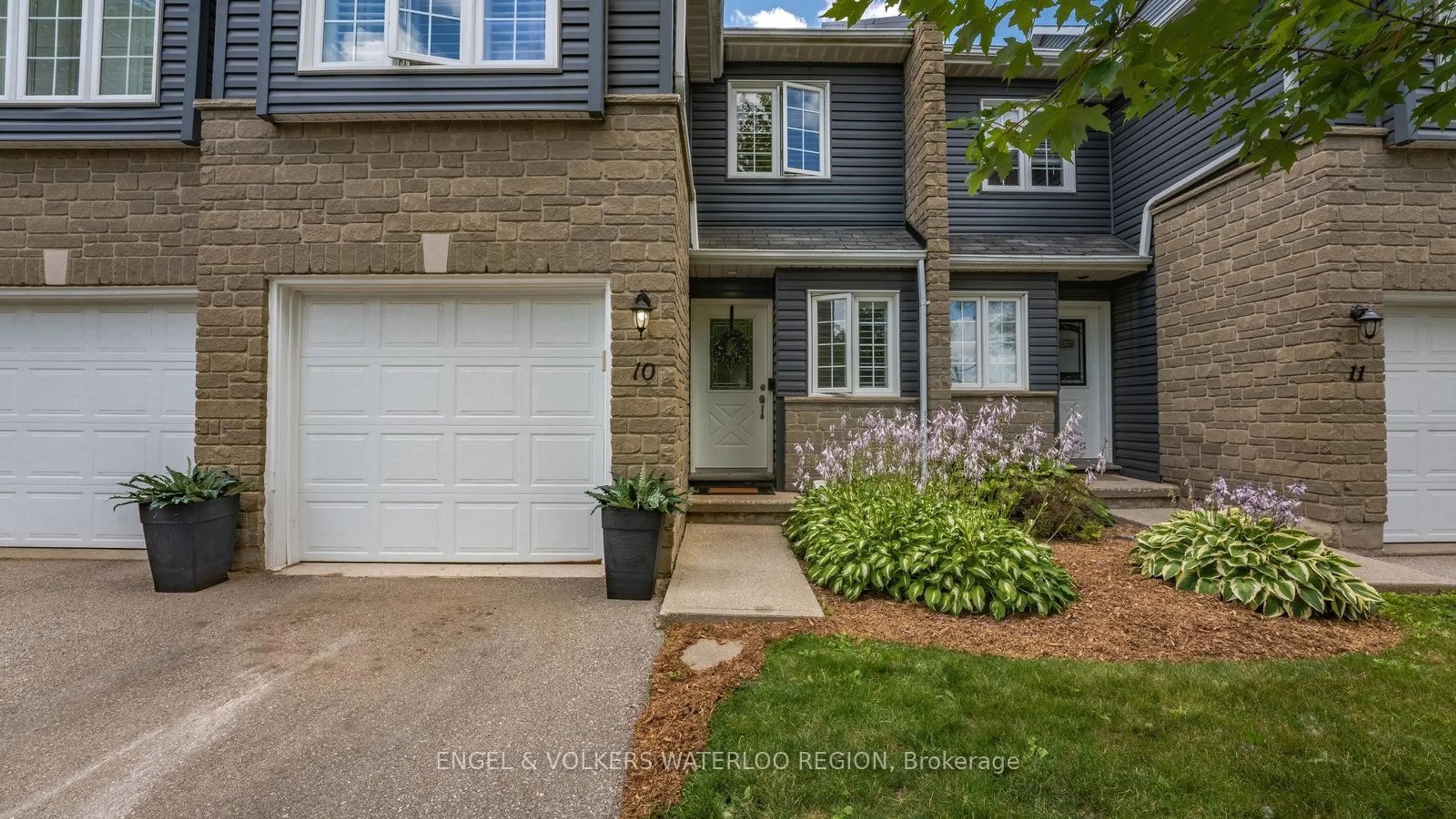Unknown for 199 Saginaw Pkwy #10, Cambridge Ontario N1T 1T9