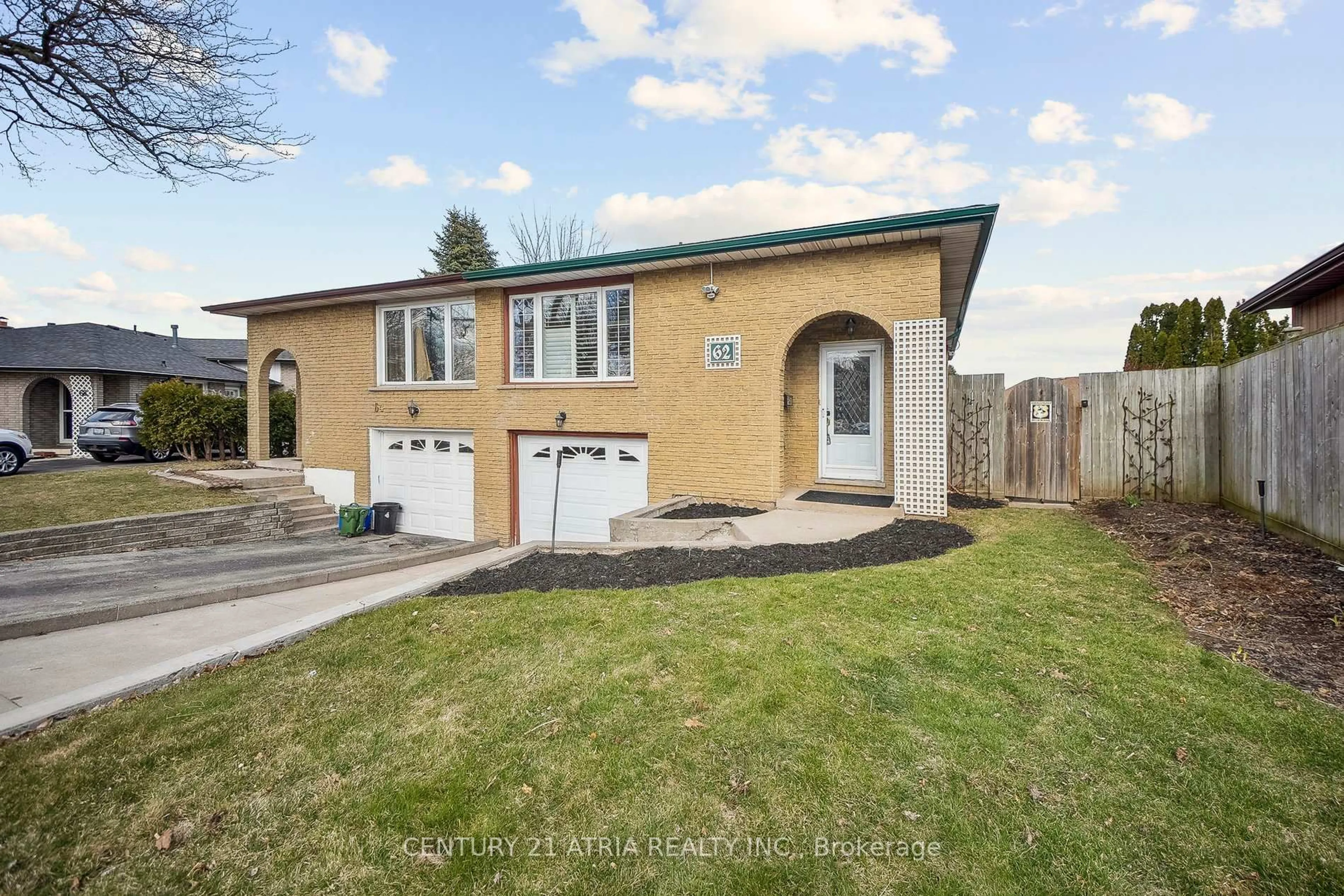 Home with brick exterior material, street for 62 Guildwood Dr, Hamilton Ontario L9C 6S4