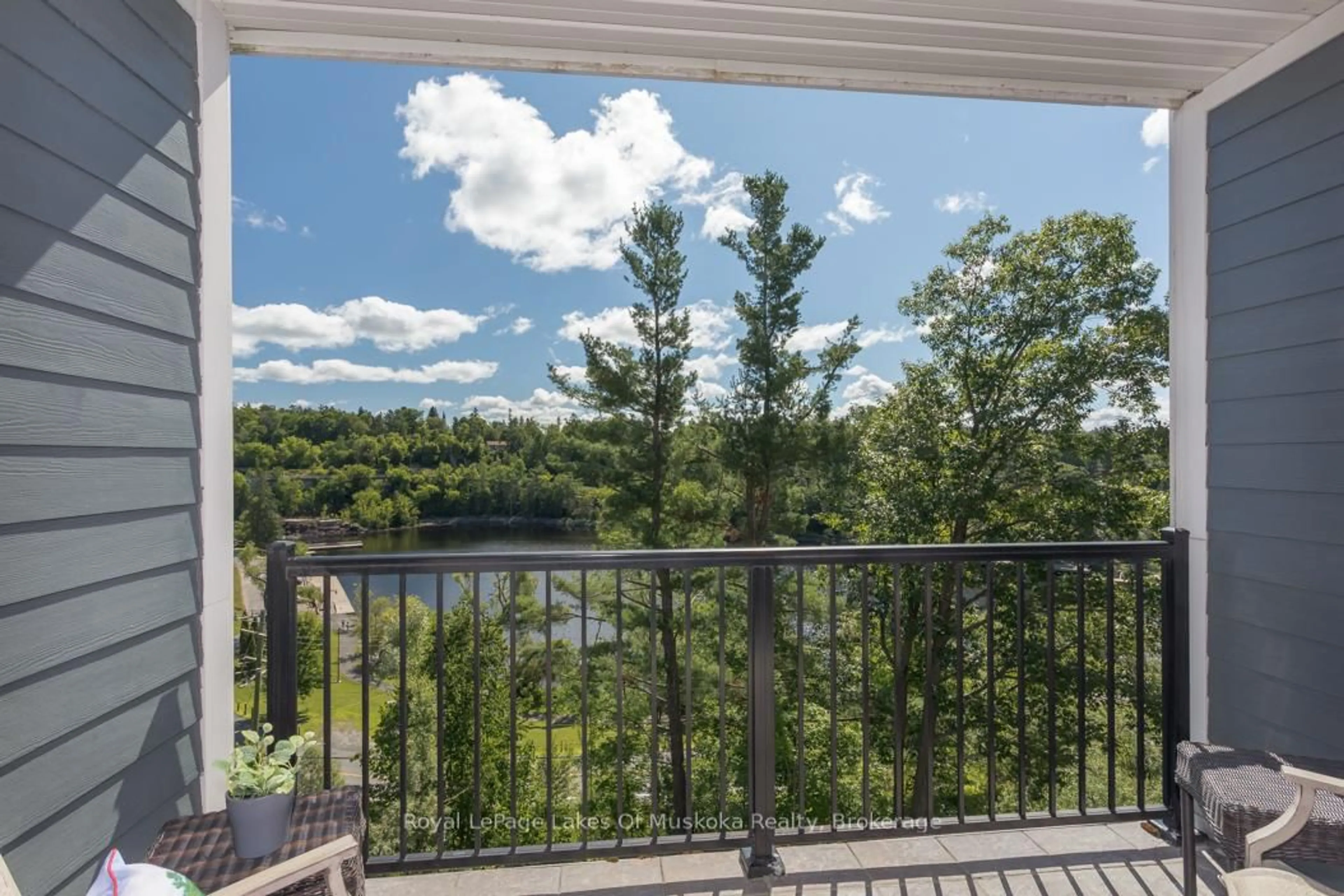 Patio, water/lake/river/ocean view for 10A Kimberley St #202, Bracebridge Ontario P1L 0A4