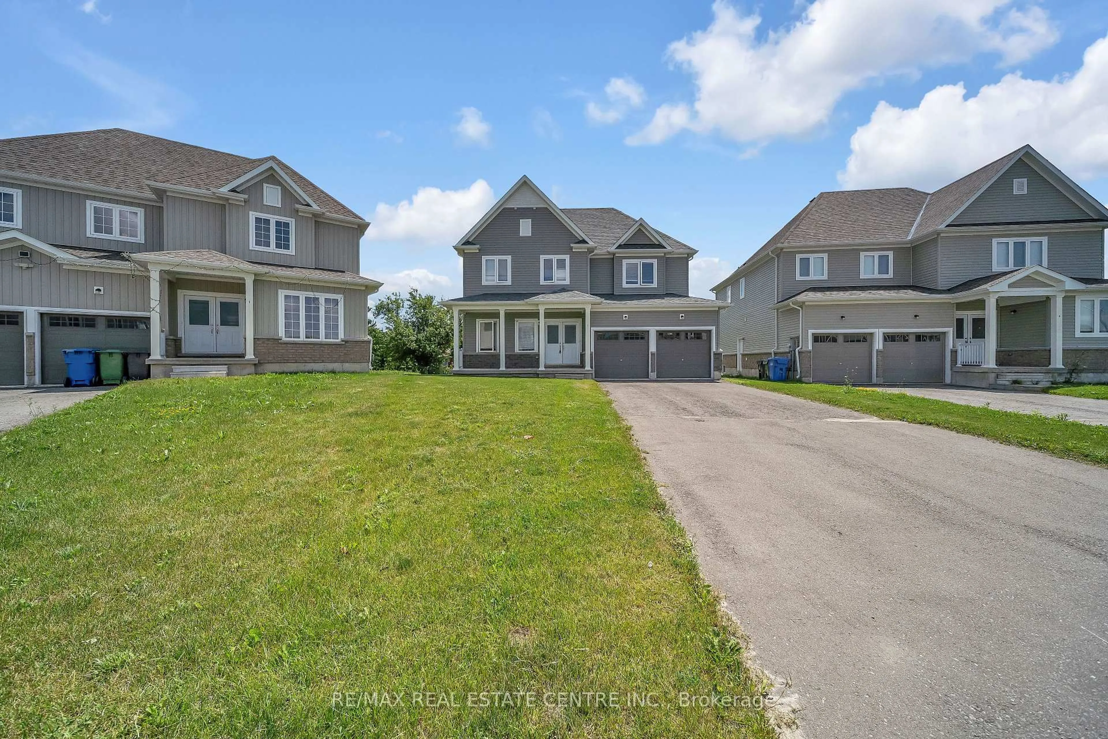 A pic from outside/outdoor area/front of a property/back of a property/a pic from drone, street for 7 Todd Cres, Southgate Ontario N0C 1B0