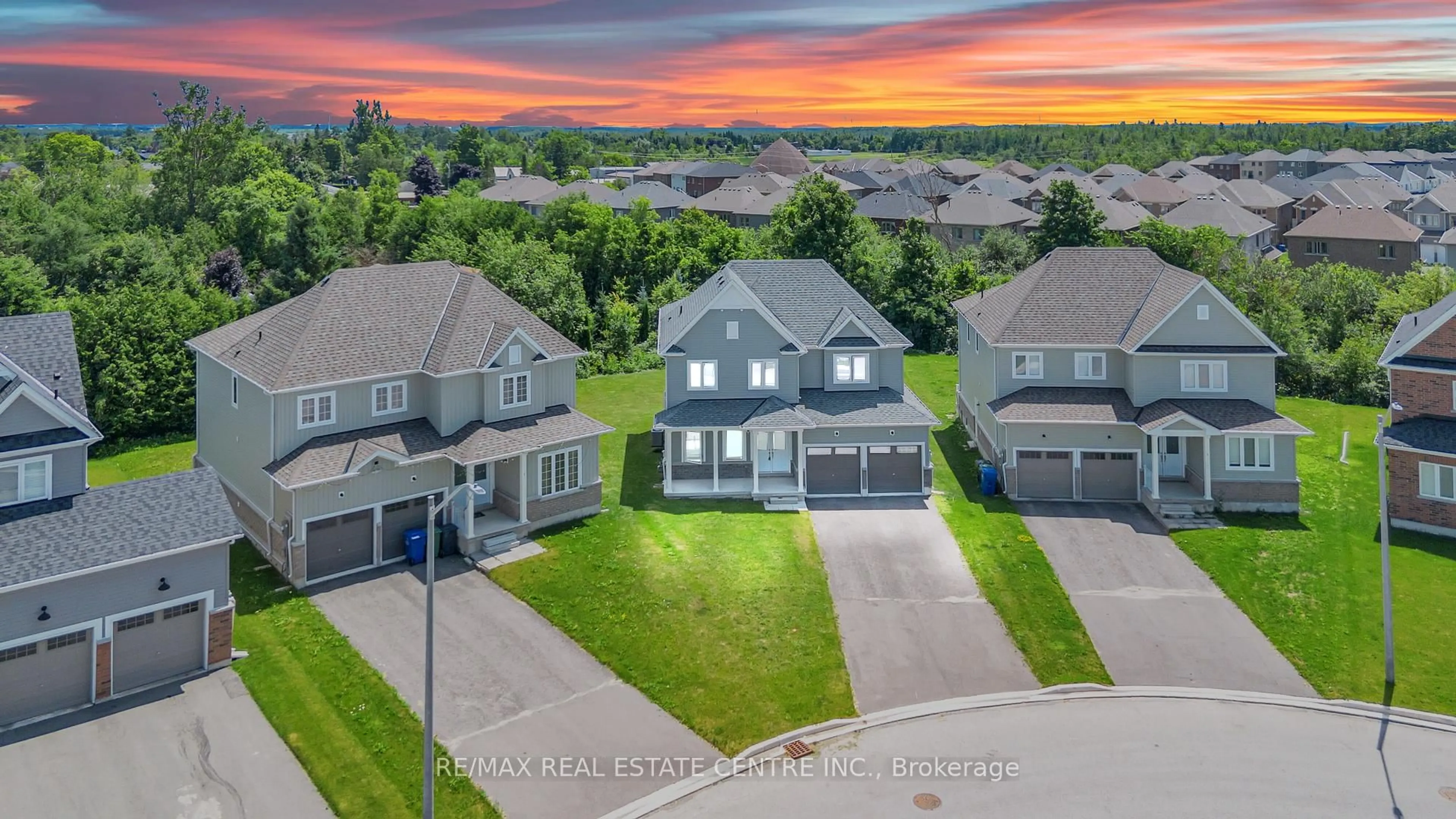 A pic from outside/outdoor area/front of a property/back of a property/a pic from drone, water/lake/river/ocean view for 7 Todd Cres, Southgate Ontario N0C 1B0