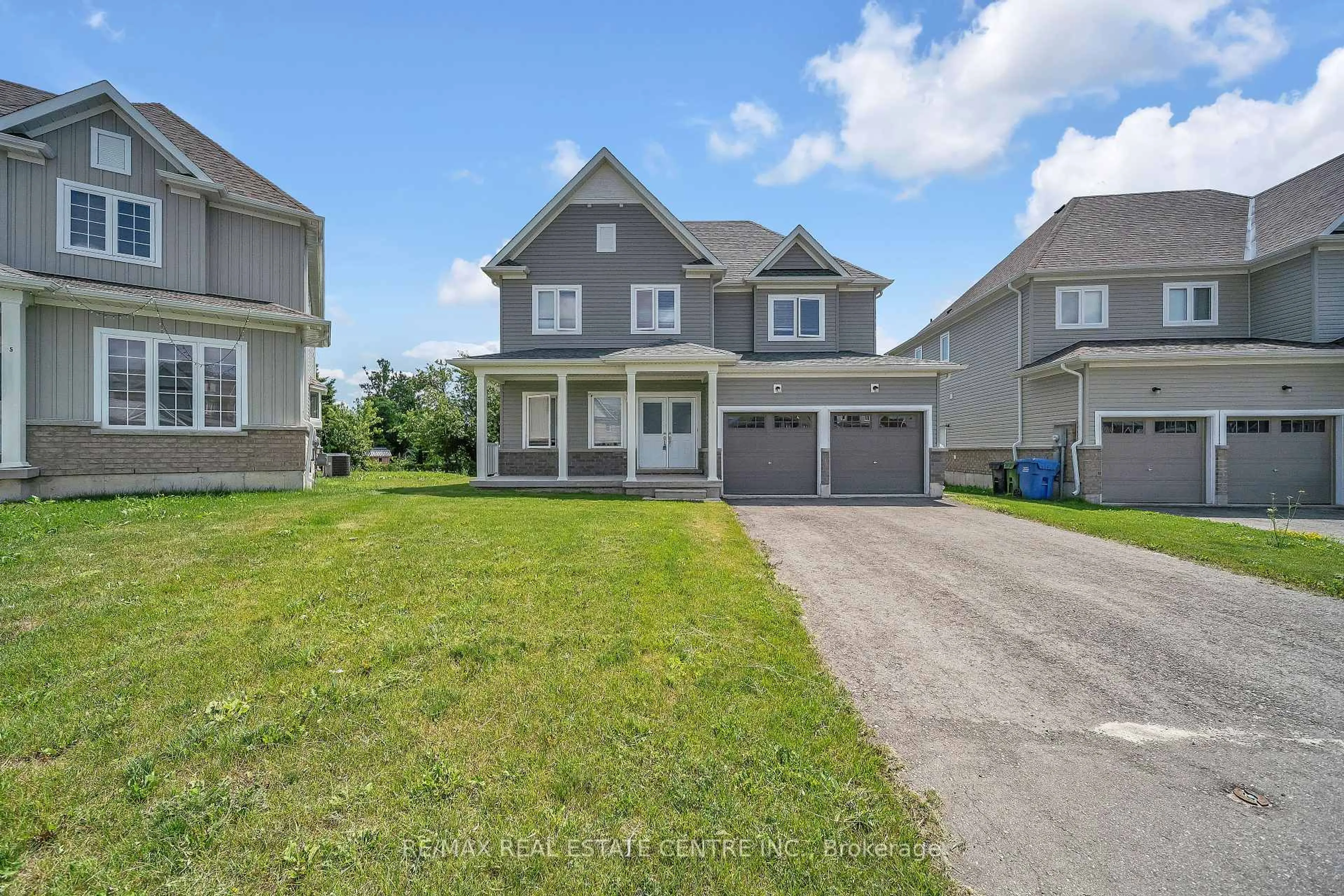A pic from outside/outdoor area/front of a property/back of a property/a pic from drone, street for 7 Todd Cres, Southgate Ontario N0C 1B0