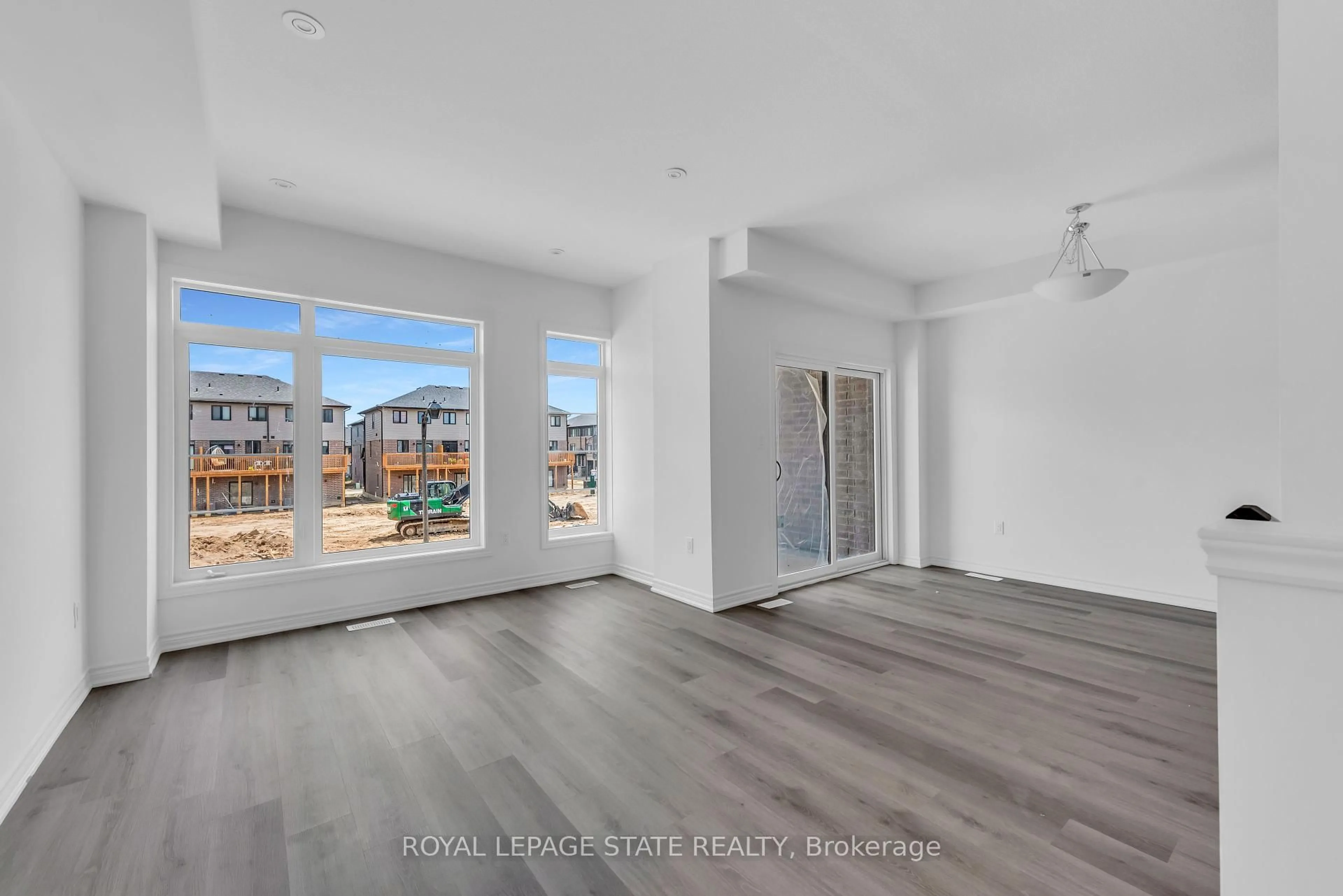 A pic of a room for 461 Blackburn Dr #120, Brantford Ontario N3T 0W9