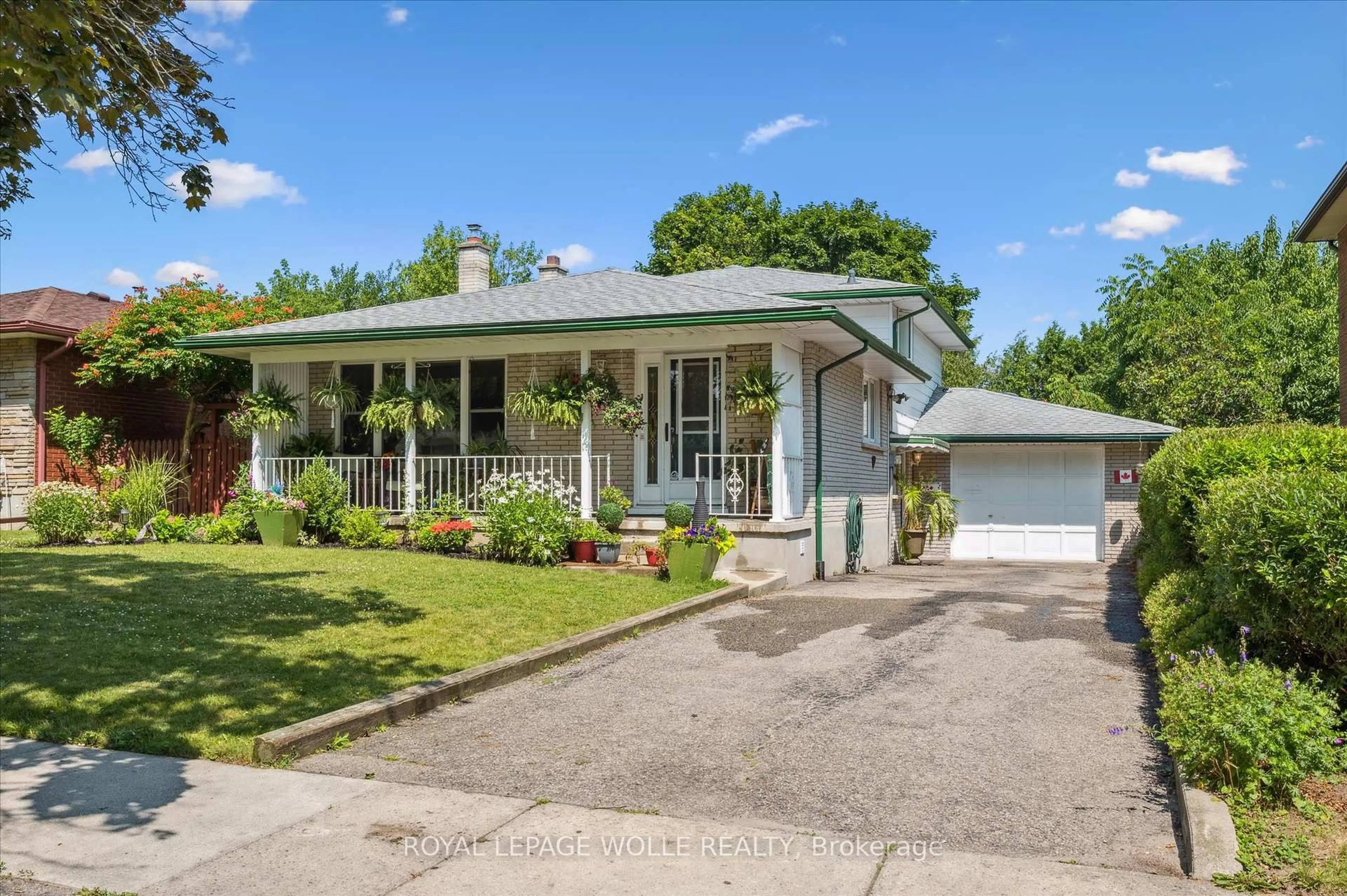 Home with vinyl exterior material, street for 218 Overlea Dr, Kitchener Ontario N2M 1T3