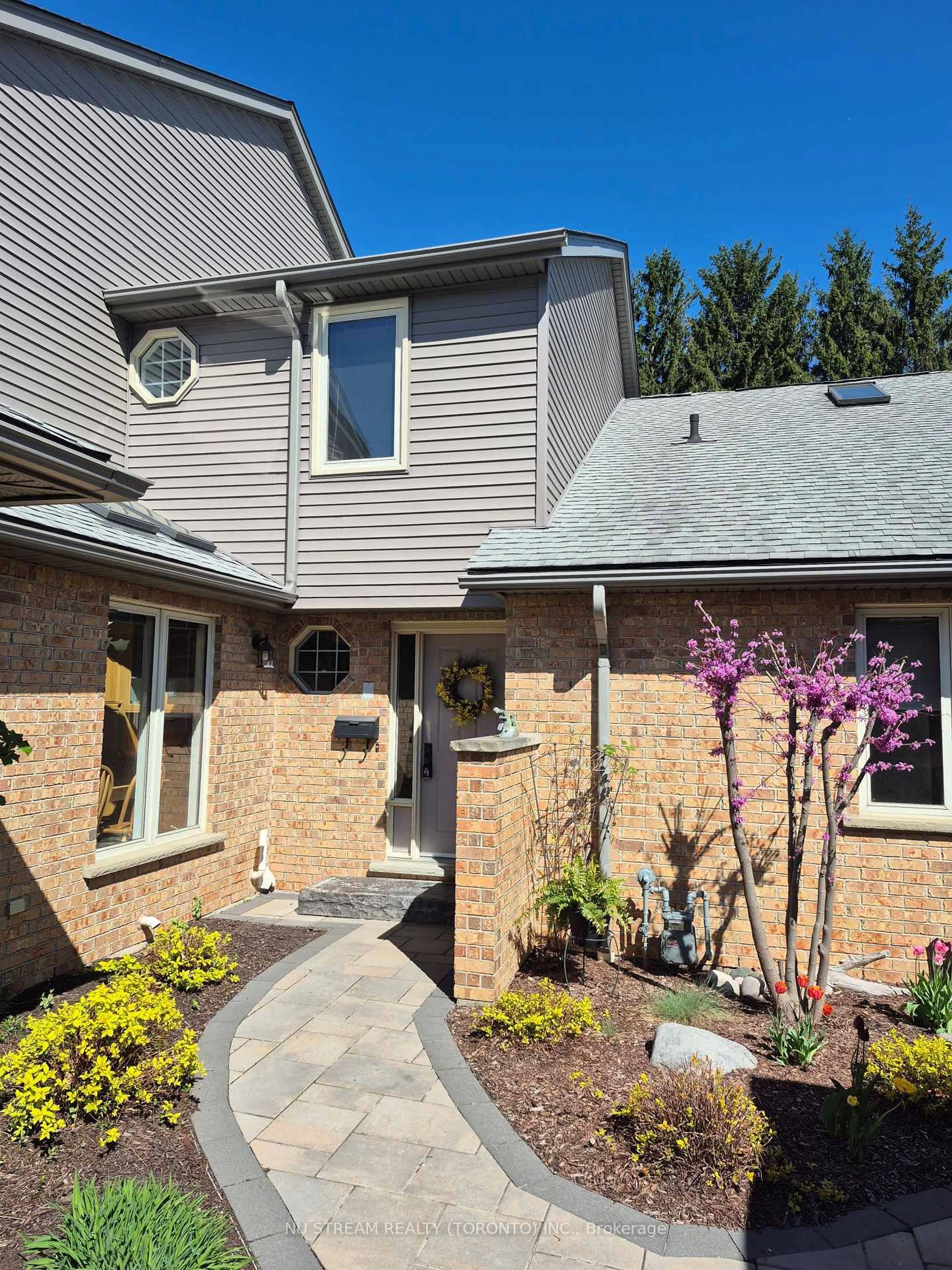 Home with brick exterior material, street for 691 Lansdowne Ave, Woodstock Ontario N4T 1K1