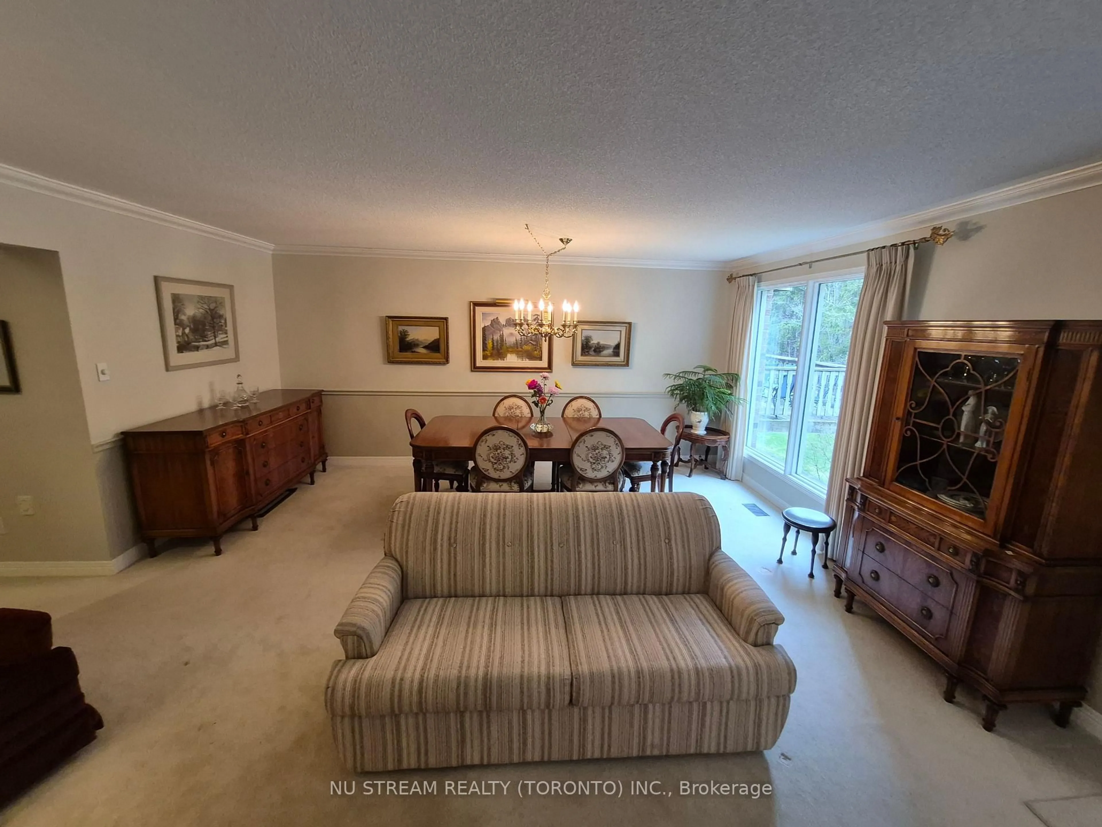 Living room with furniture, unknown for 691 Lansdowne Ave, Woodstock Ontario N4T 1K1