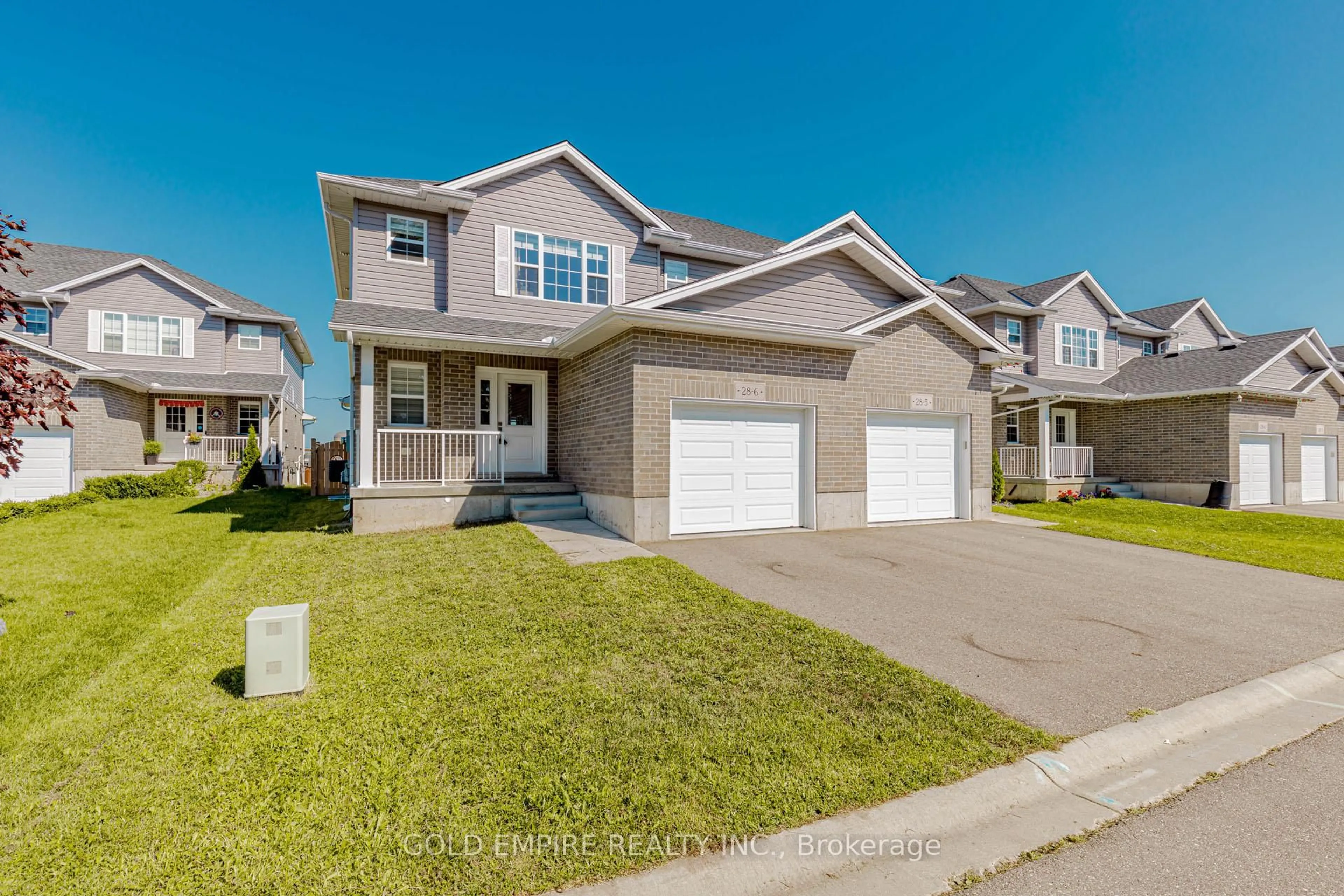 Home with vinyl exterior material, street for 28 MINLER St #6, Ingersoll Ontario N5C 0C9