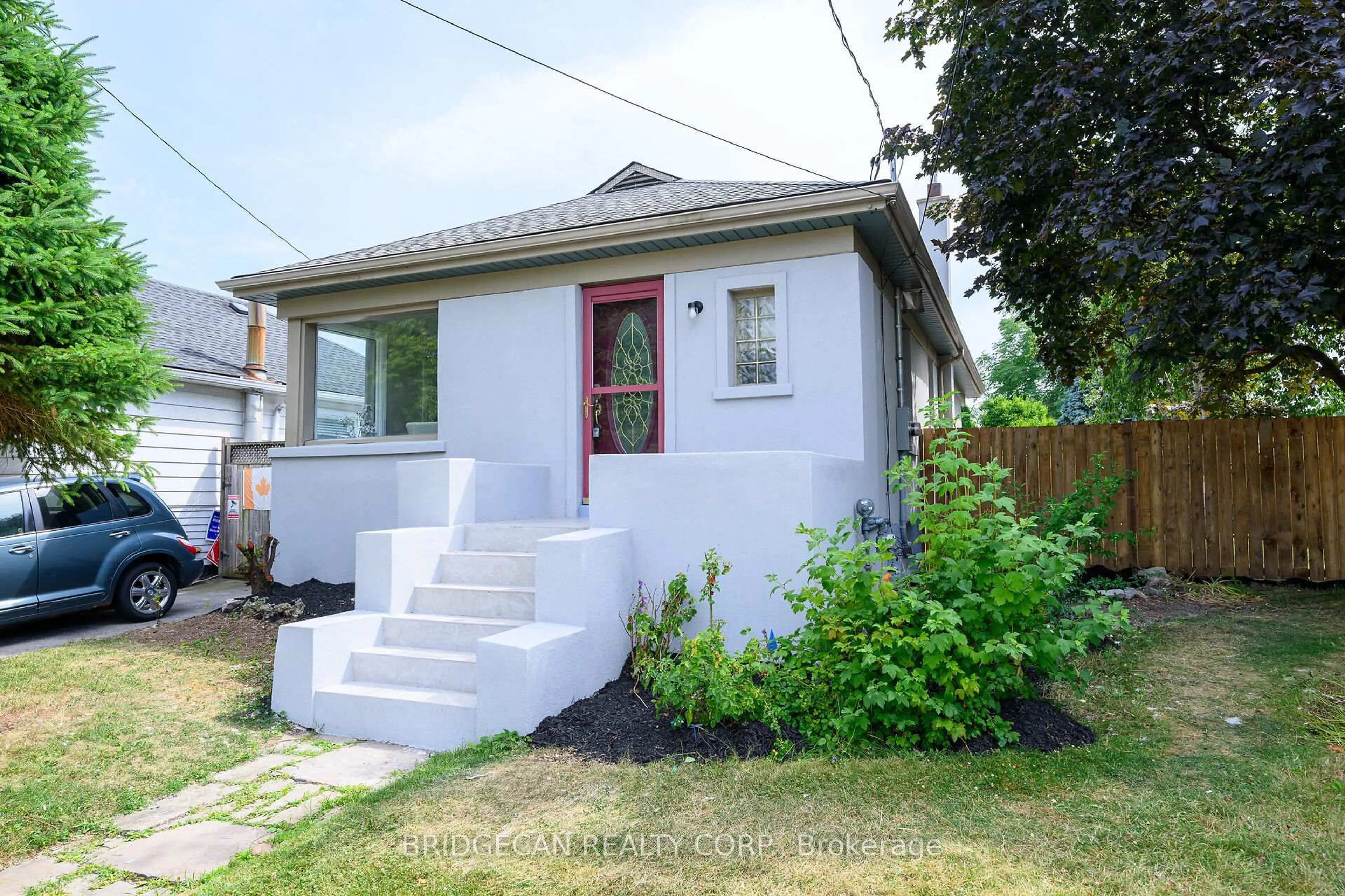 Unknown for 258 Brucedale Ave, Hamilton Ontario L9A 1P7