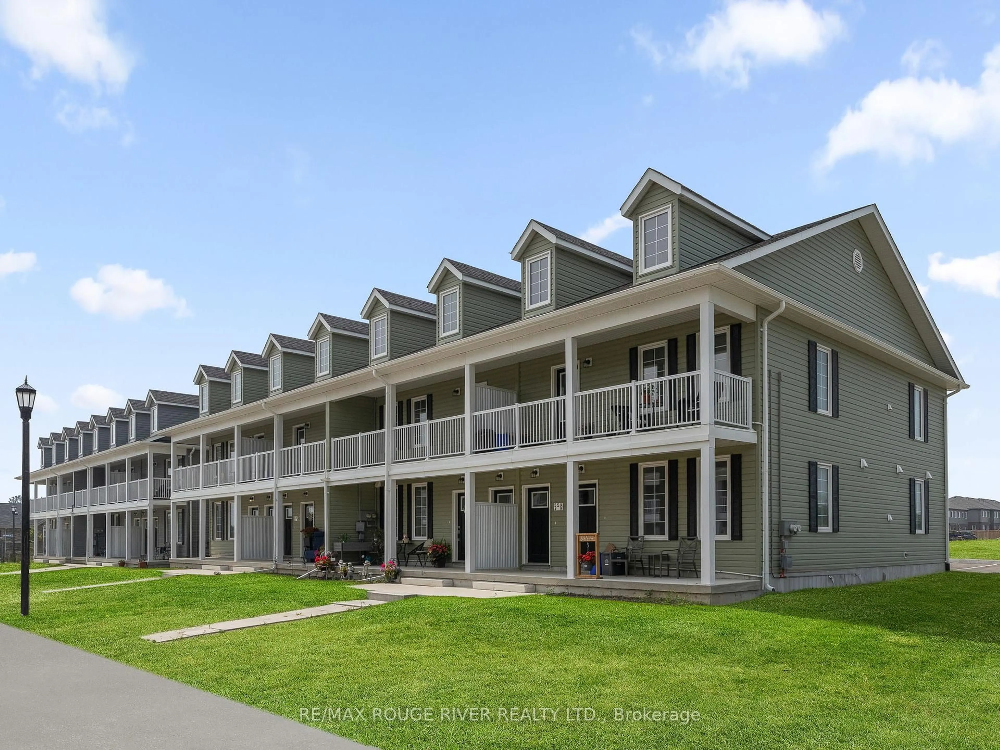 Patio, mountain view for 529-535 Drewery Rd, Cobourg Ontario K9A 3P5
