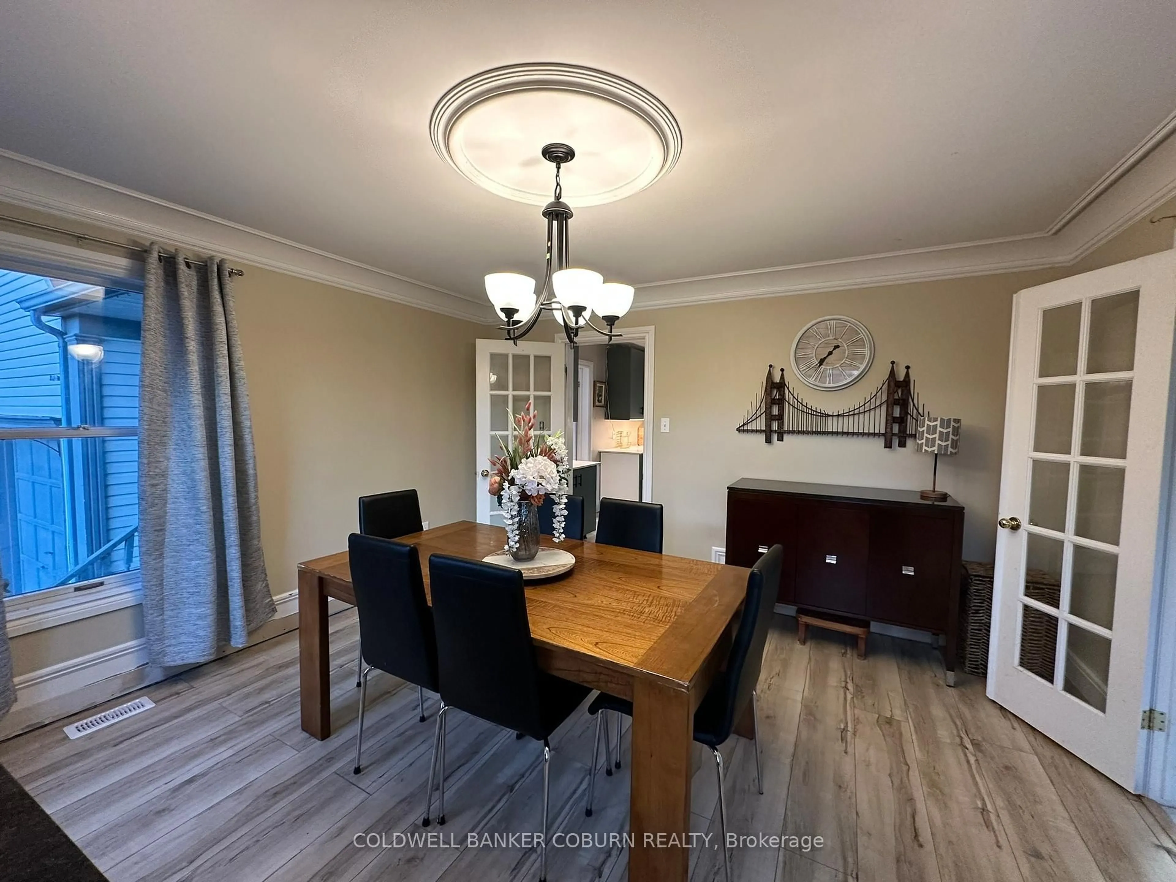 Dining room, wood/laminate floor for 45 Main St, North Grenville Ontario K0G 1T0